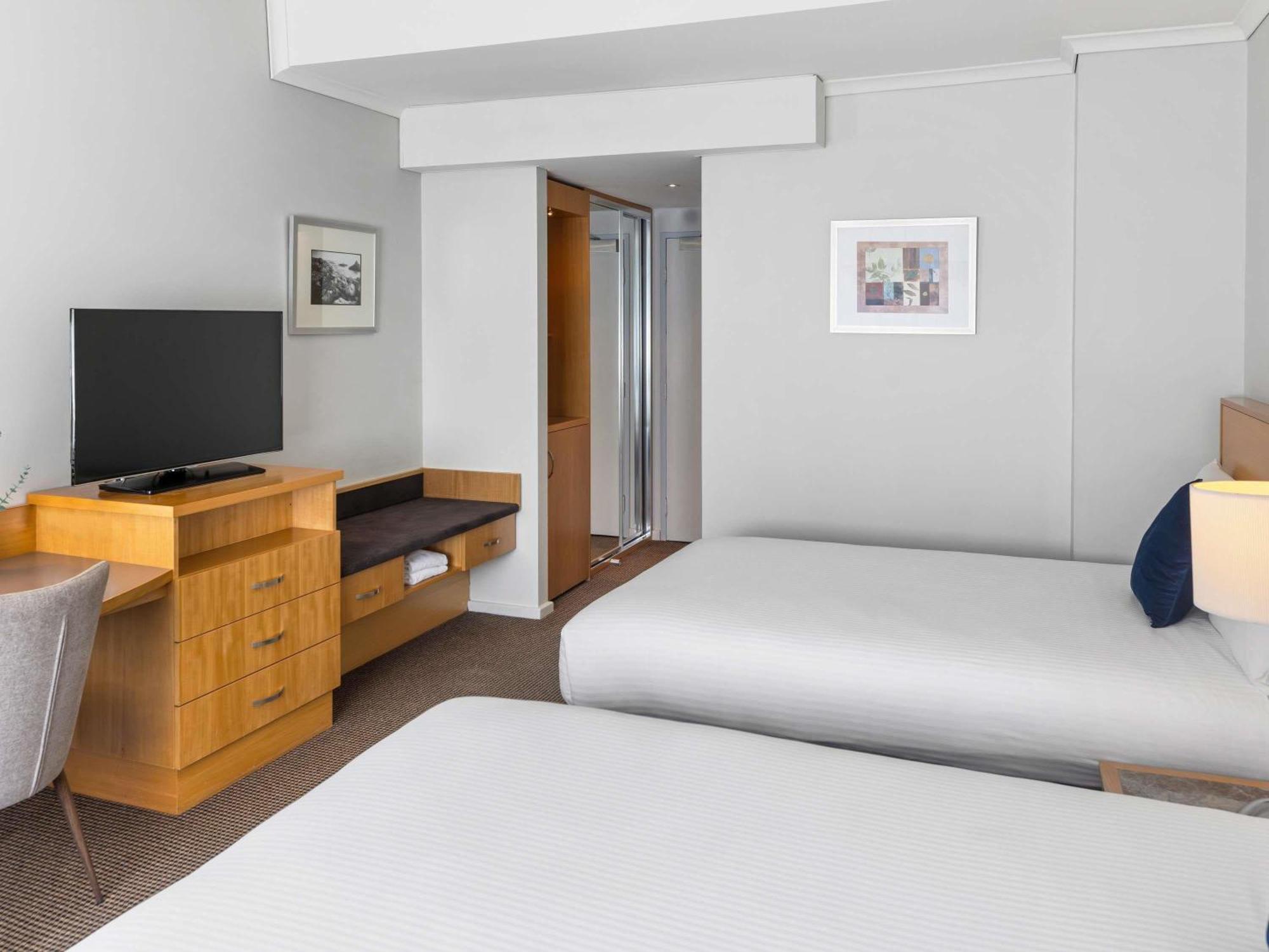 Classic Queen Room Double Bed