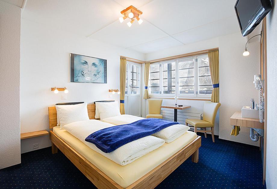 Quadruple Room Balcony Mountain View