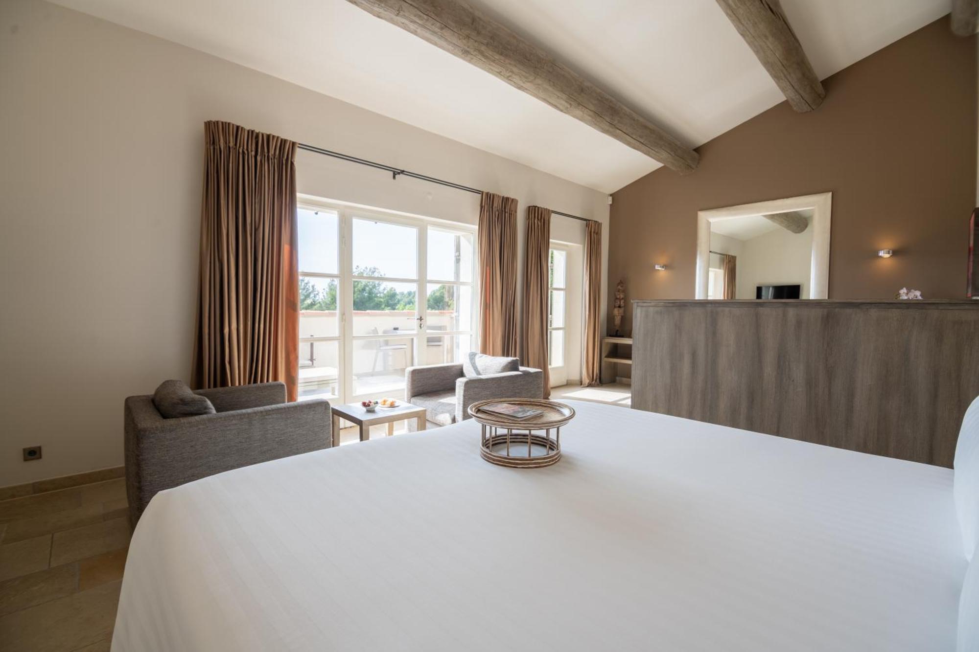 Junior Suite with Garden View