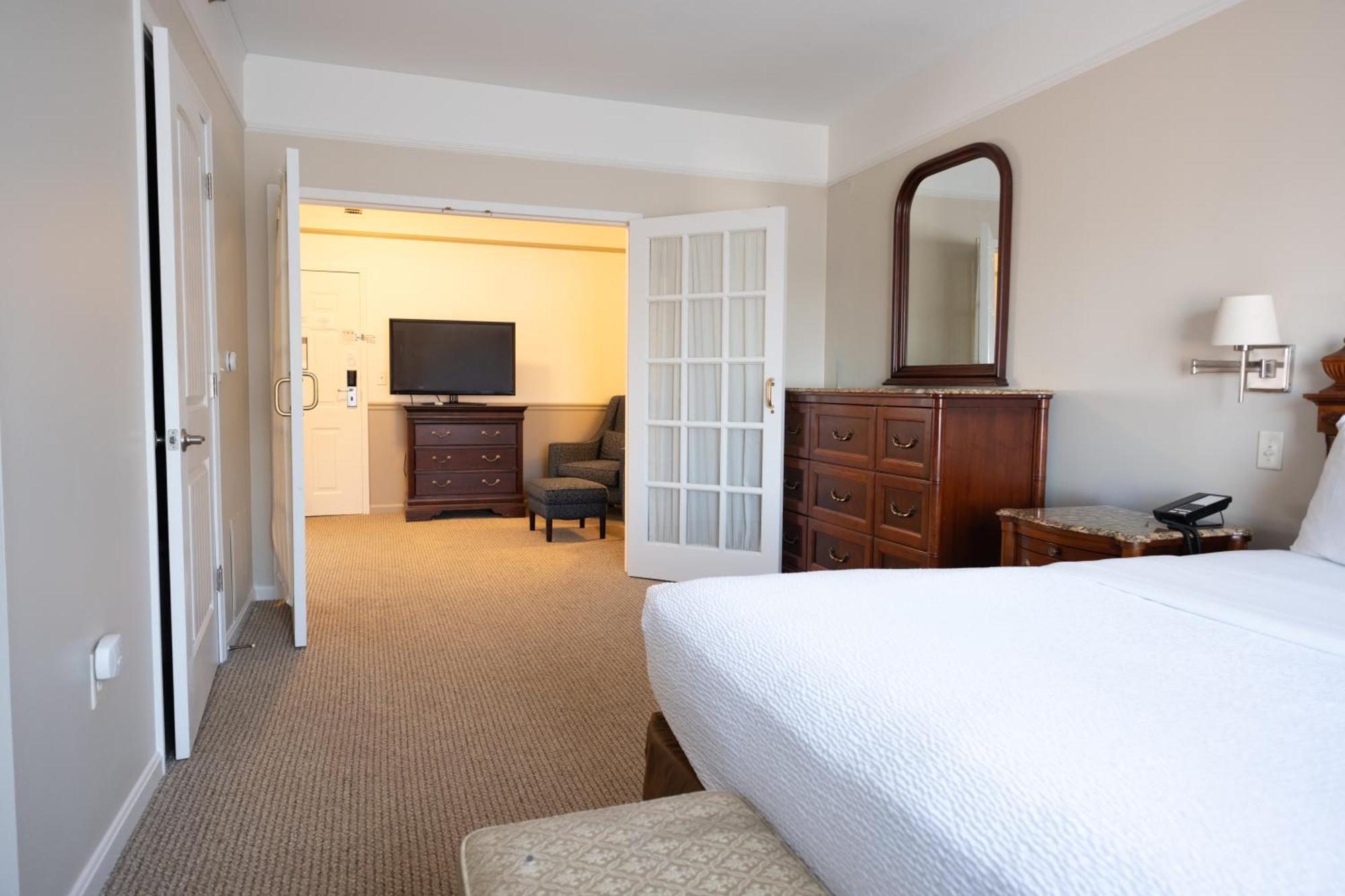 Spa Suite 1 King