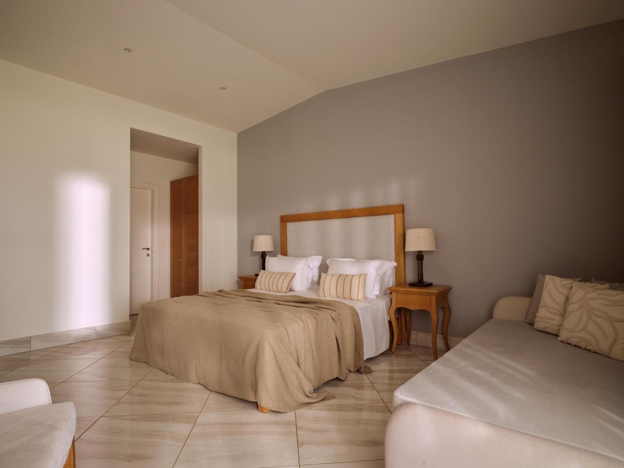 Premium Bungalow Waterfront