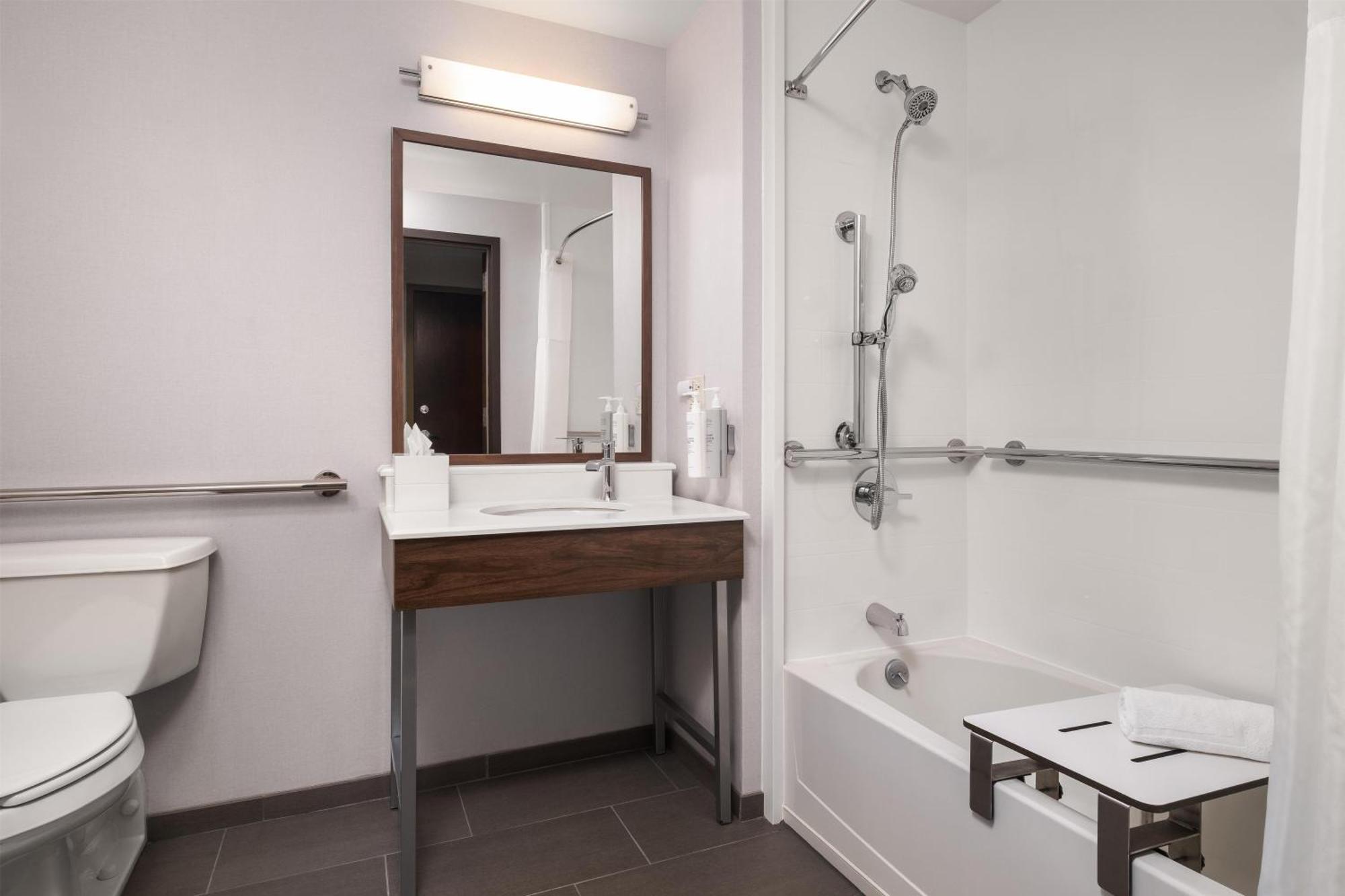 Queen Room Two Queen Beds Mobility Access or Non-Smoking
