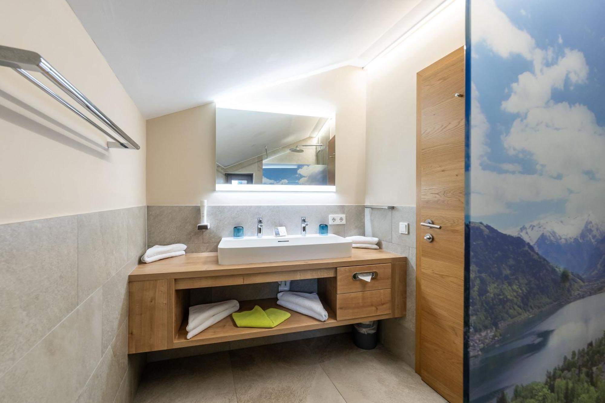 Deluxe Junior Suite