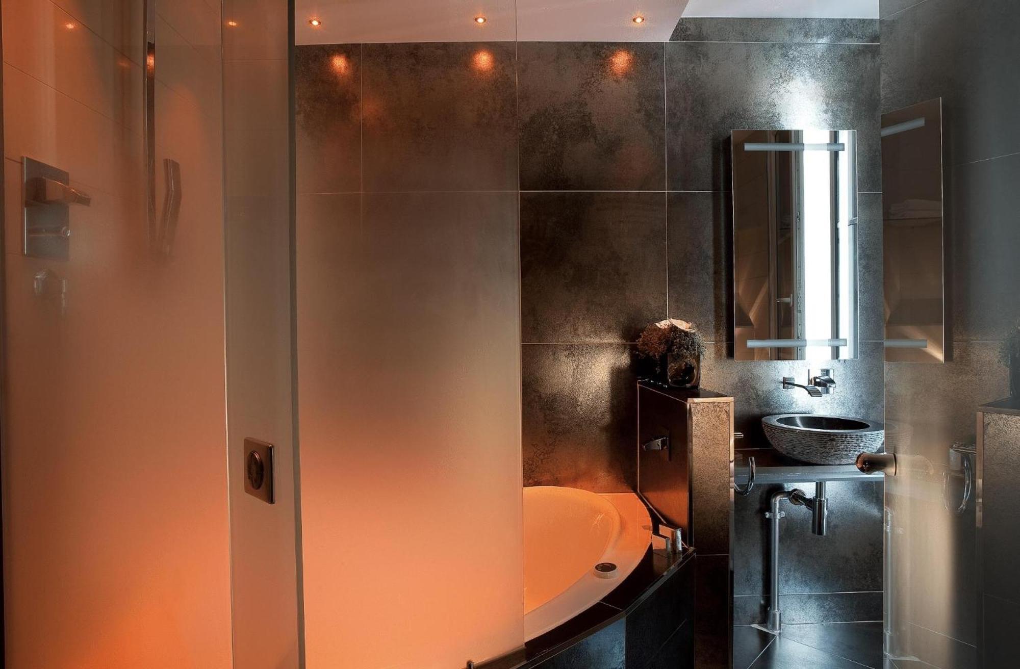 Double Room Trocadéro Jacuzzi