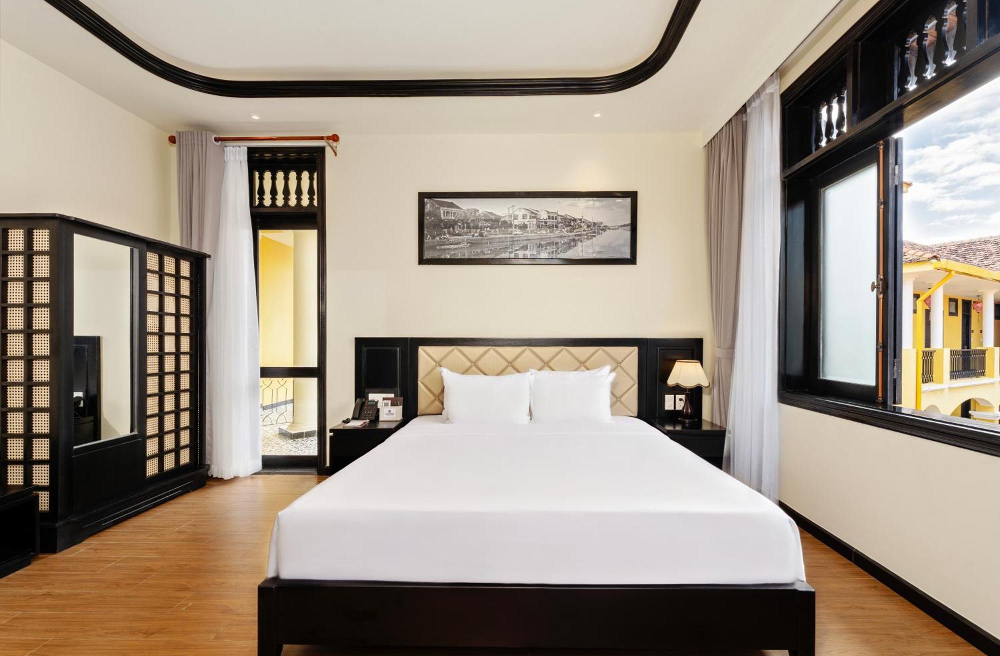 Deluxe Double Room with Garden View