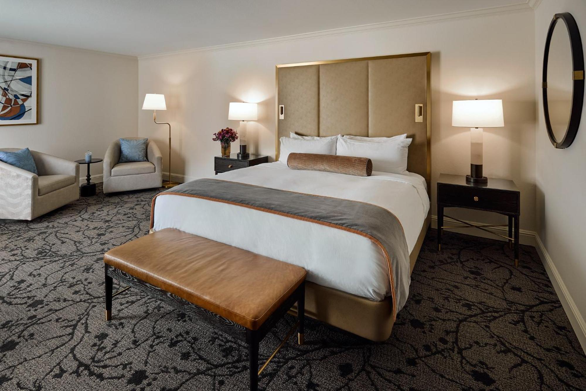 Deluxe King Bed