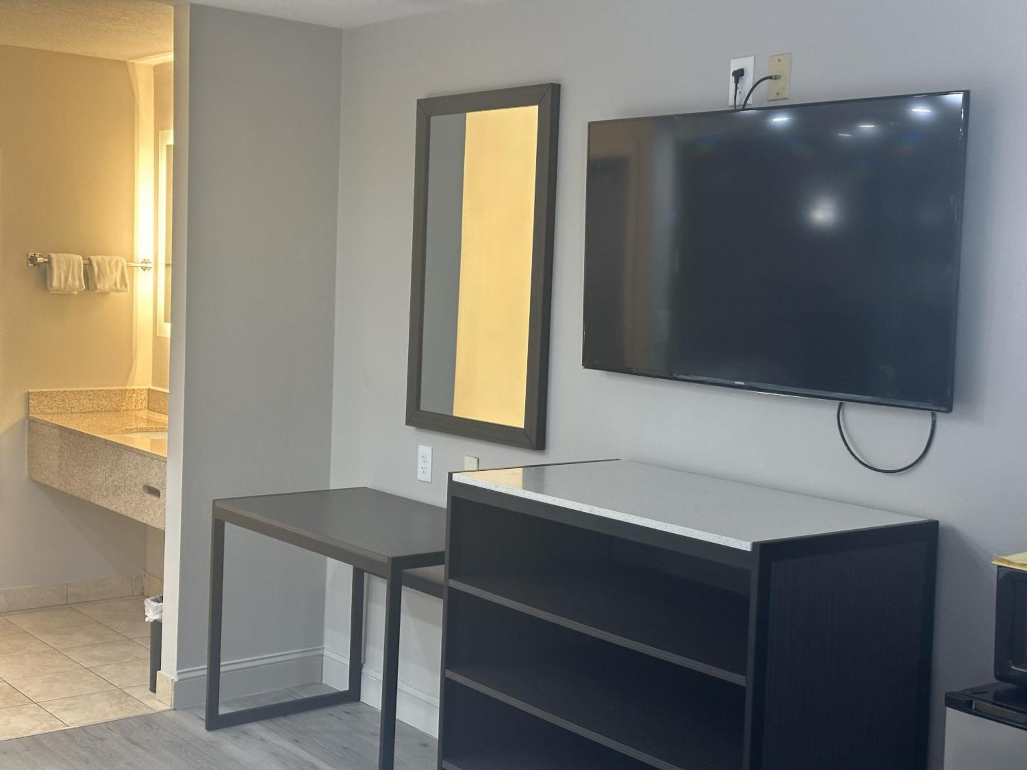 Deluxe Room Two Double Beds Non-Smoking