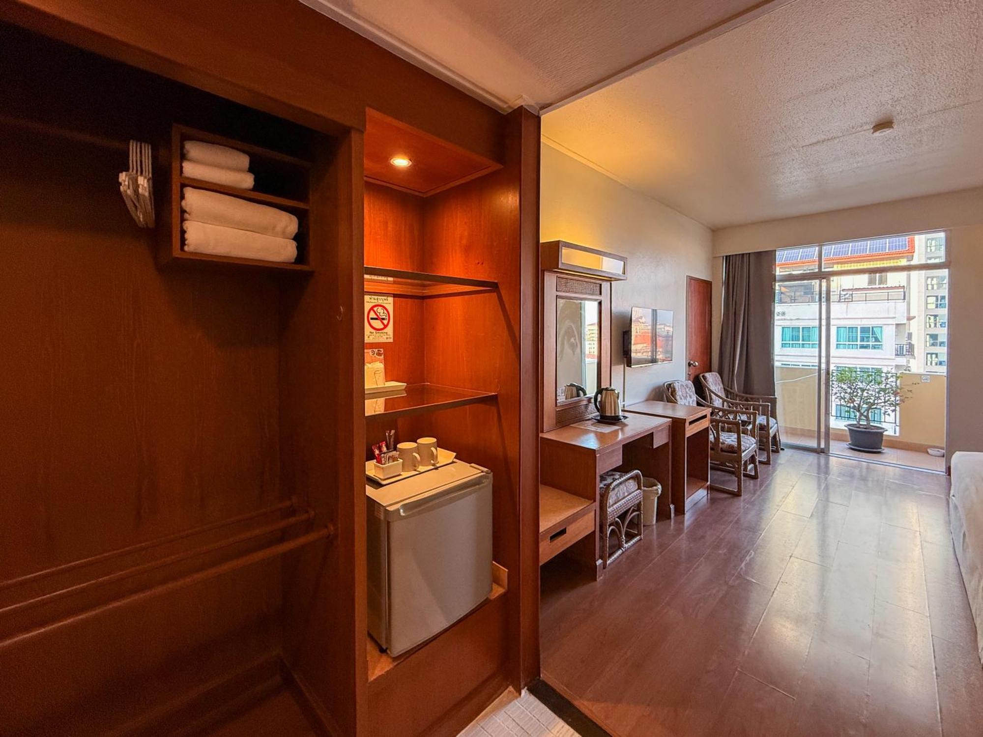 Deluxe Double or Twin Room Balcony,1742679451:JPEG
