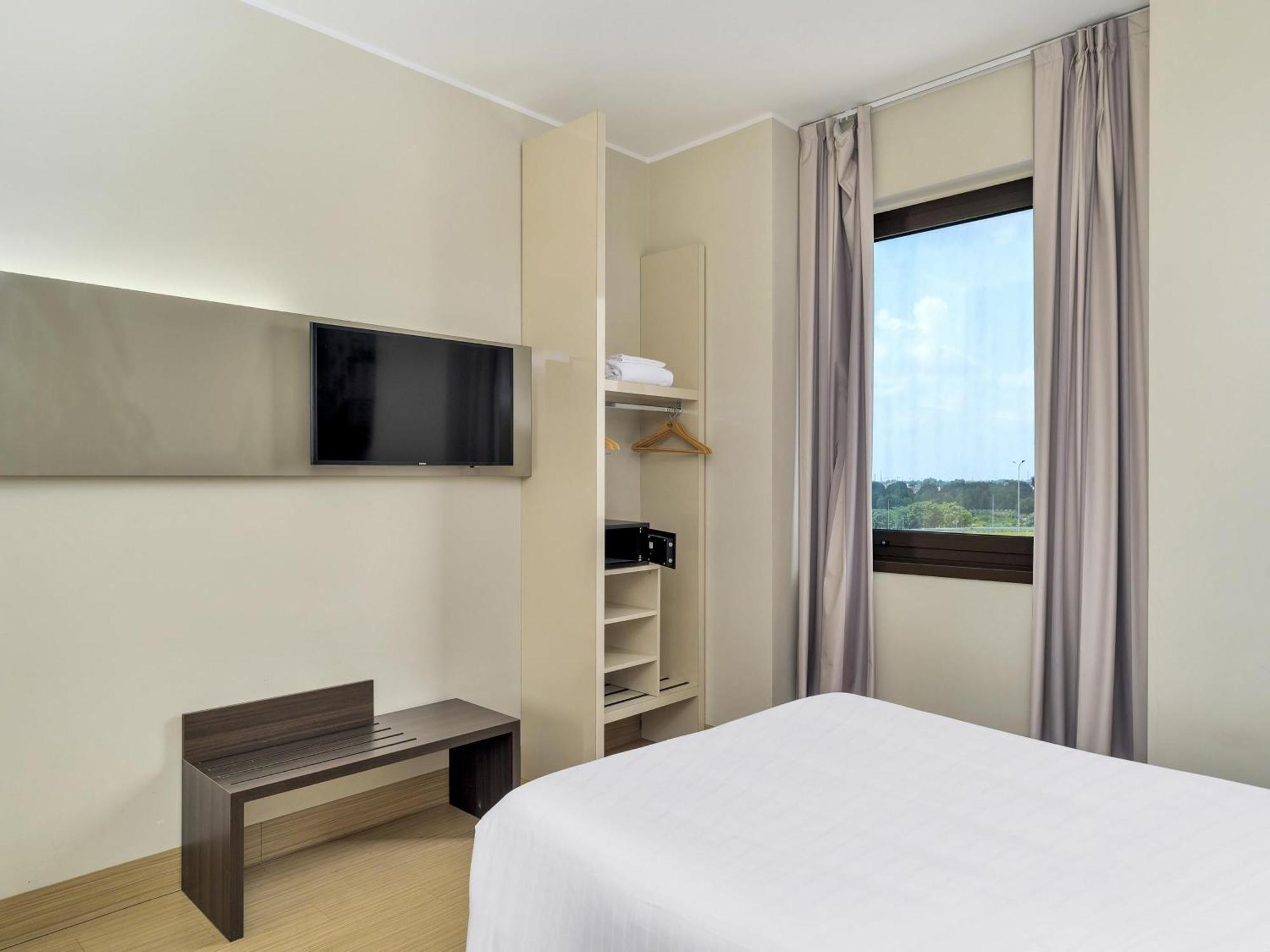 Double Room - Disability Access