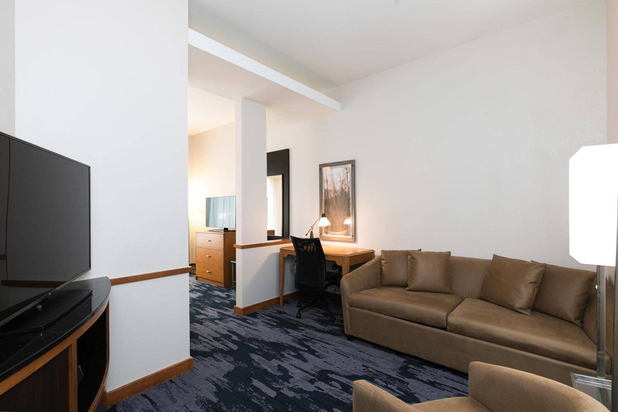 King Studio with Sofa Bed