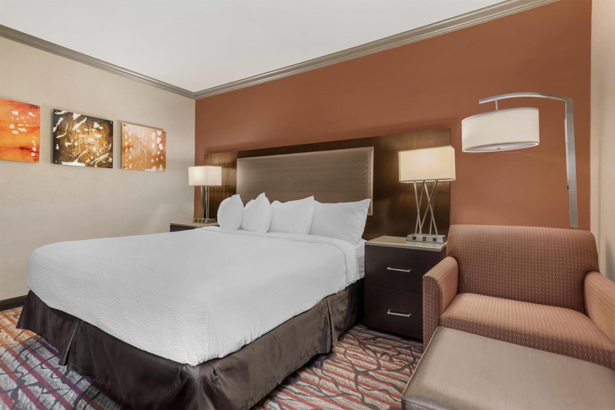 King Room with Bath Tub - Disability Access/Non-Smoking