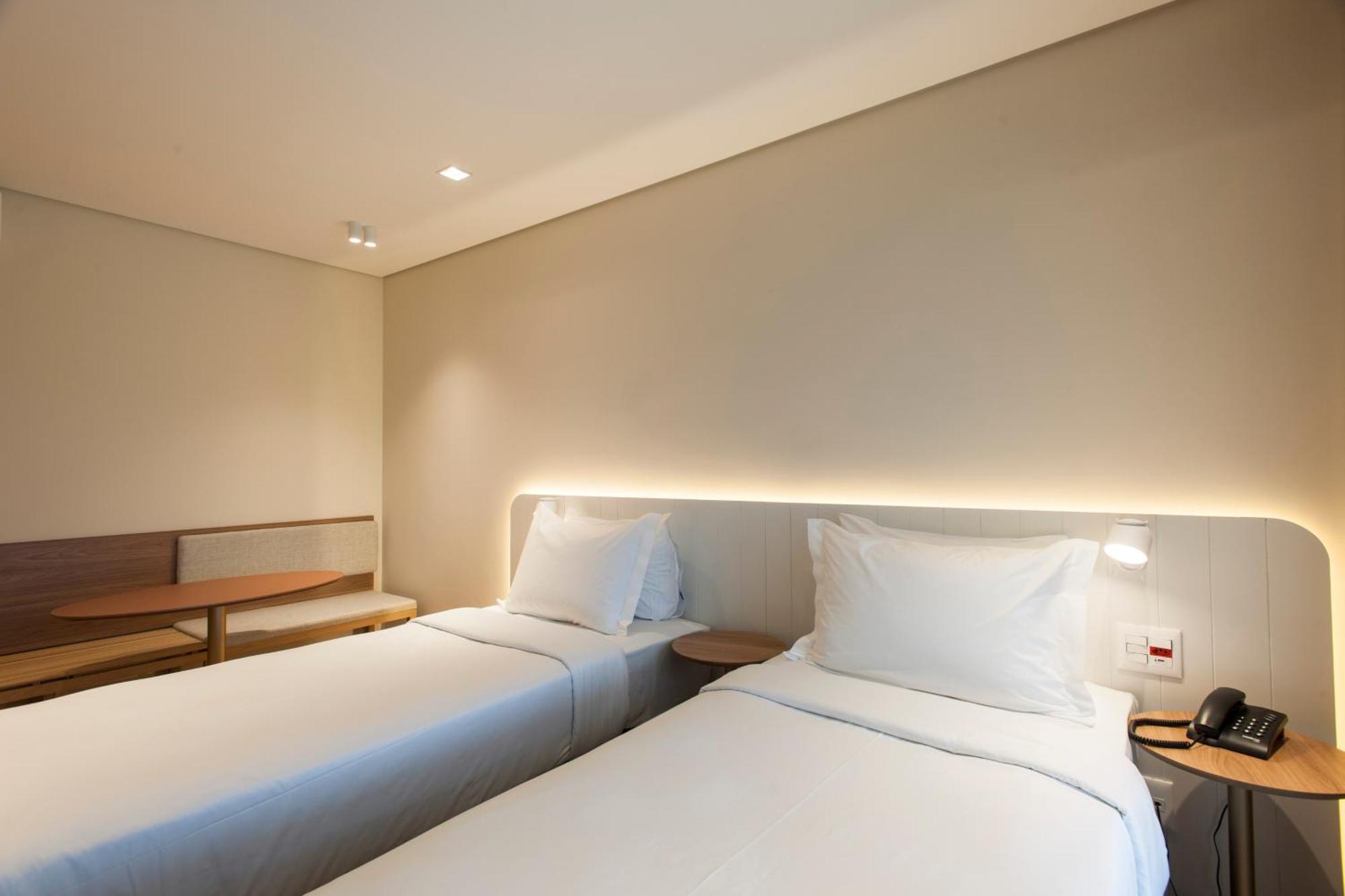 Standard Twin - 2 Camas Solteiro