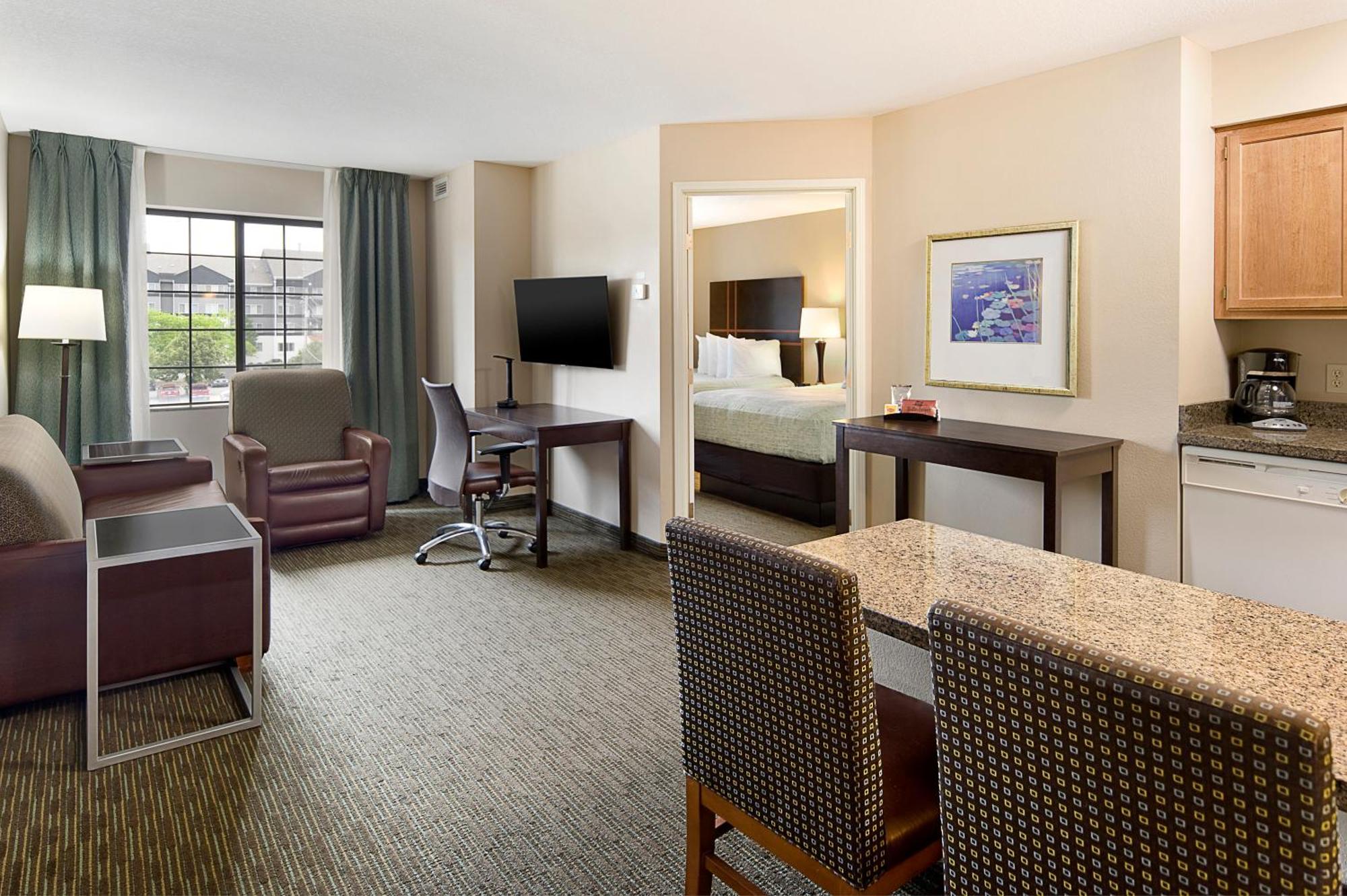 One-Bedroom Two Double Beds