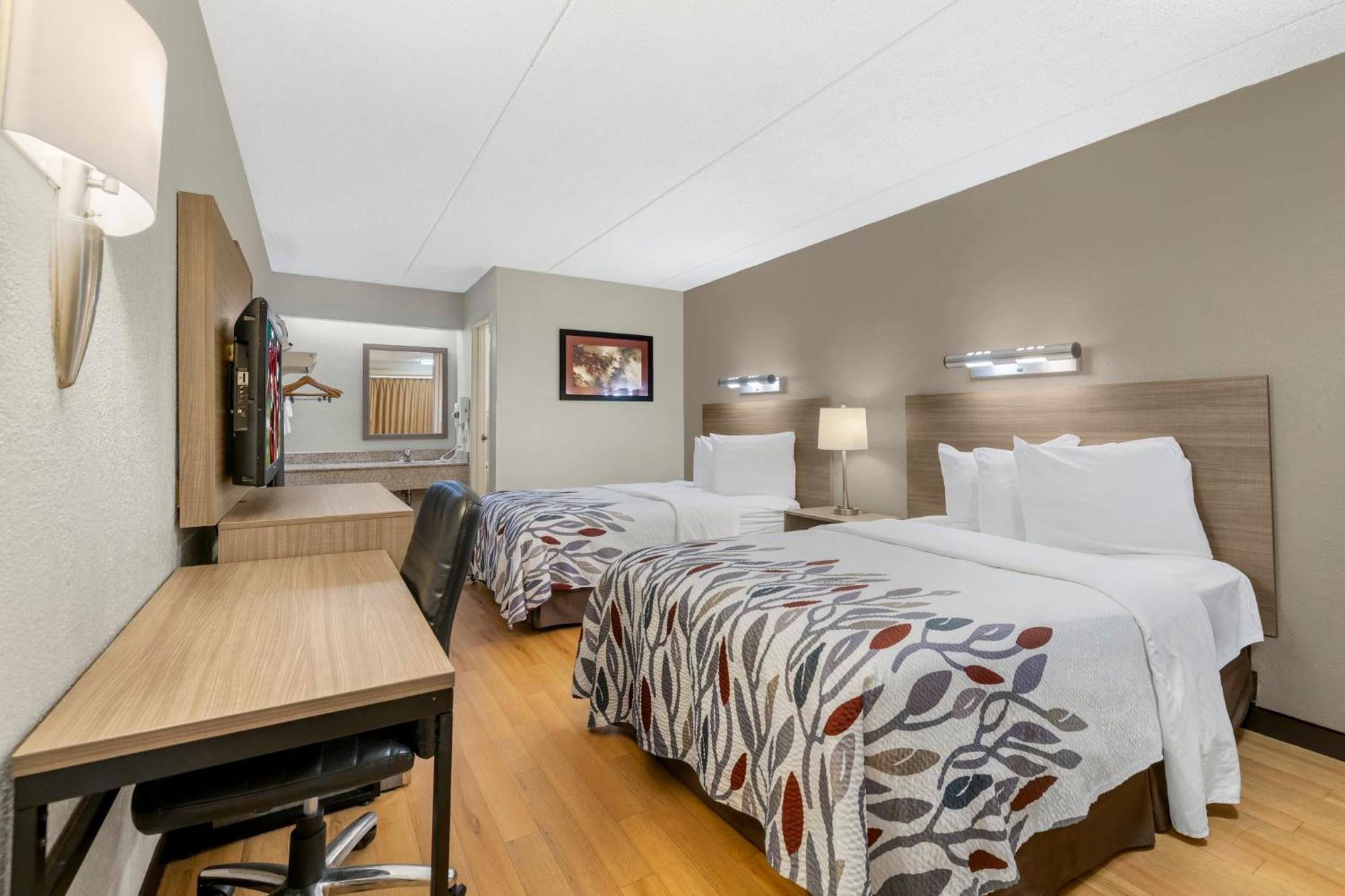Deluxe Room with Two Double Beds Smoke Free