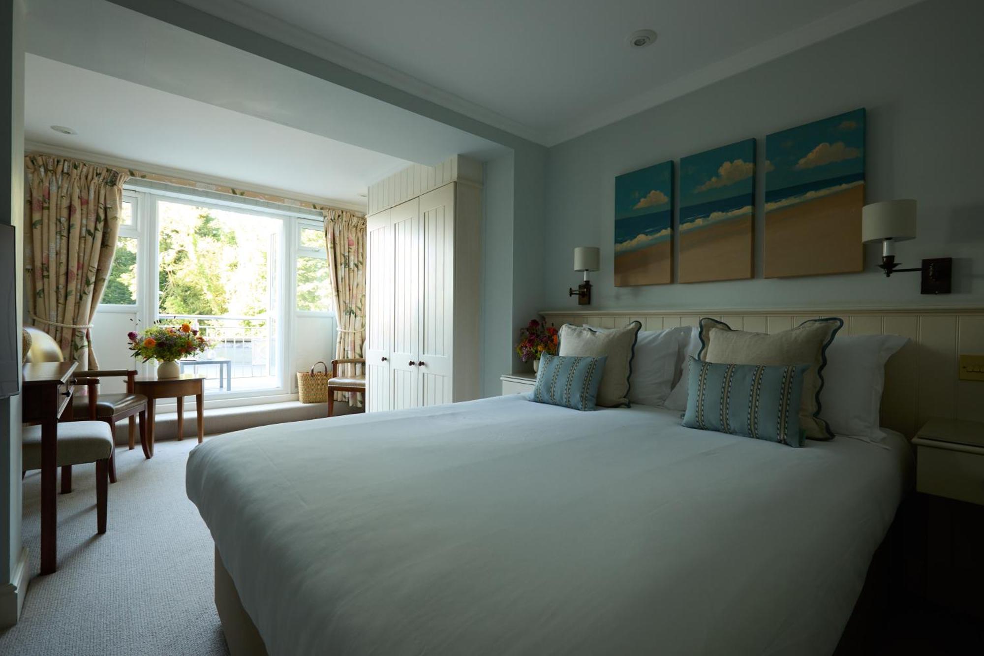 Superior Double Balcony Valley View