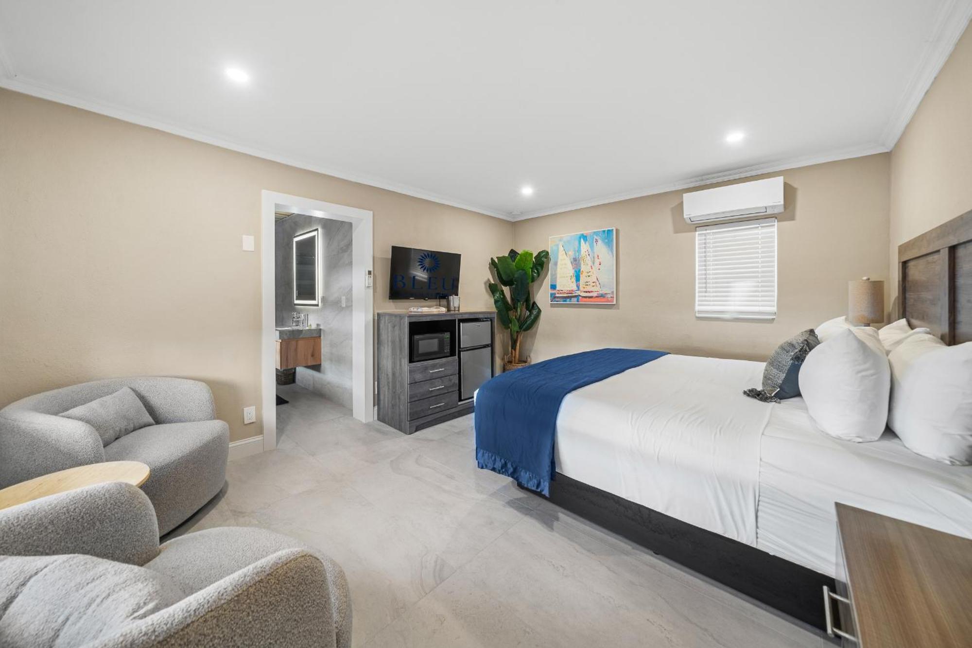 Superior King Room