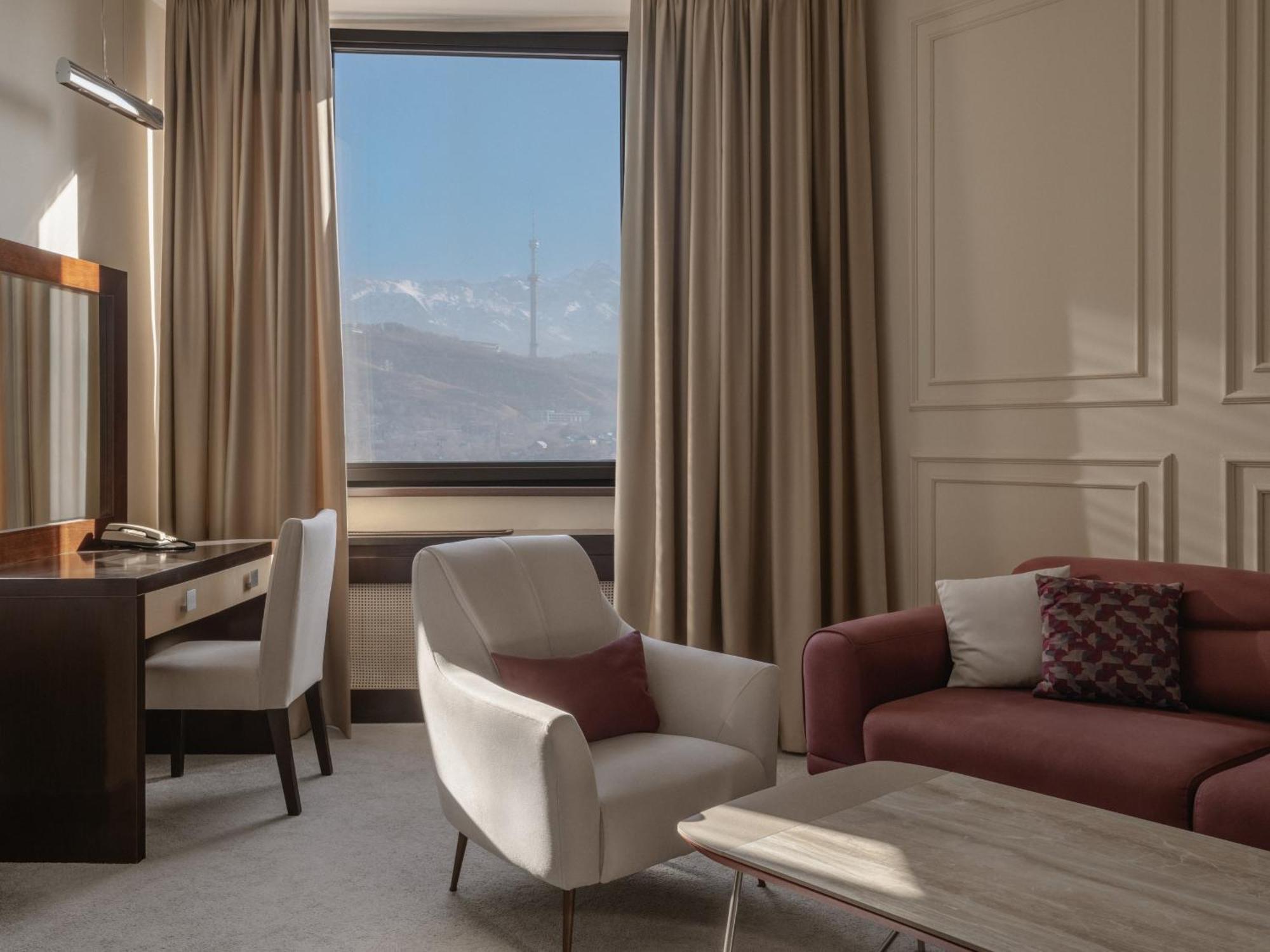 Grand Suite,1742696919:JPEG