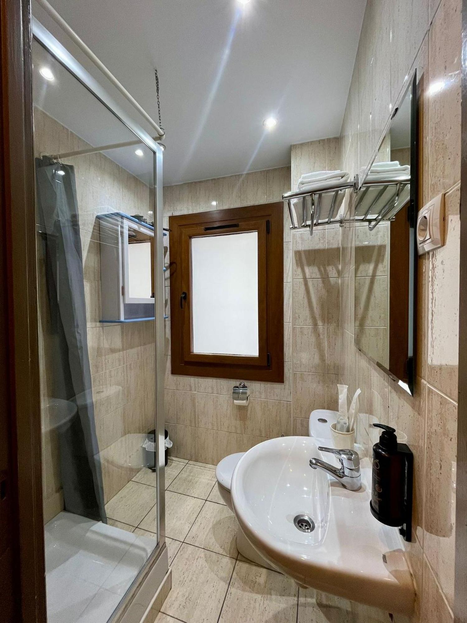 Habitación Doble Económica - 1 o 2 camas