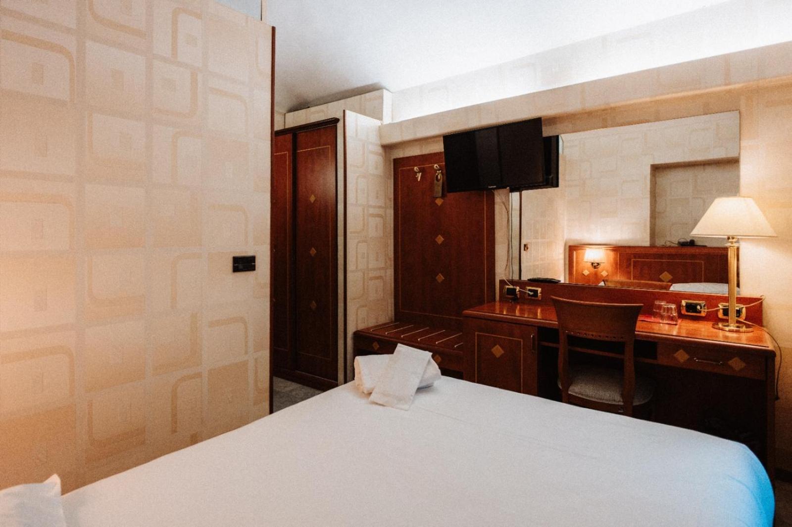 Habitación Doble Pequeña