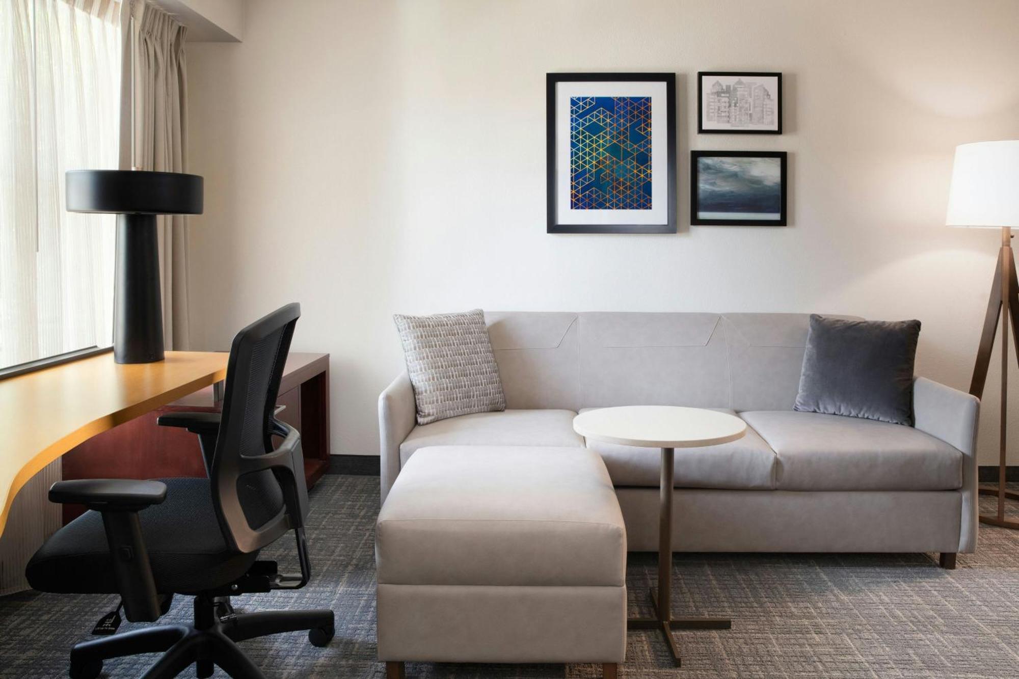 King Studio with Sofa Bed
