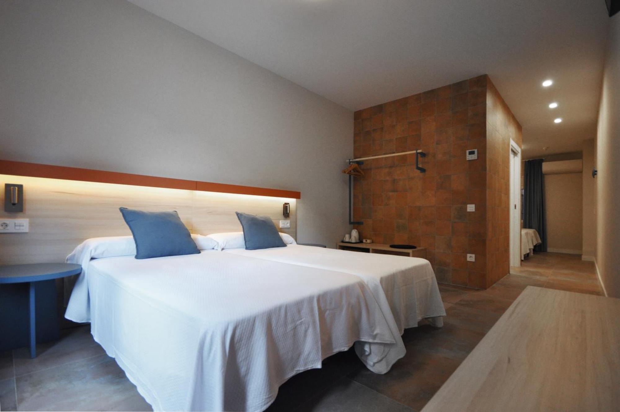 Standard Quadruple Room,1742711974:JPEG