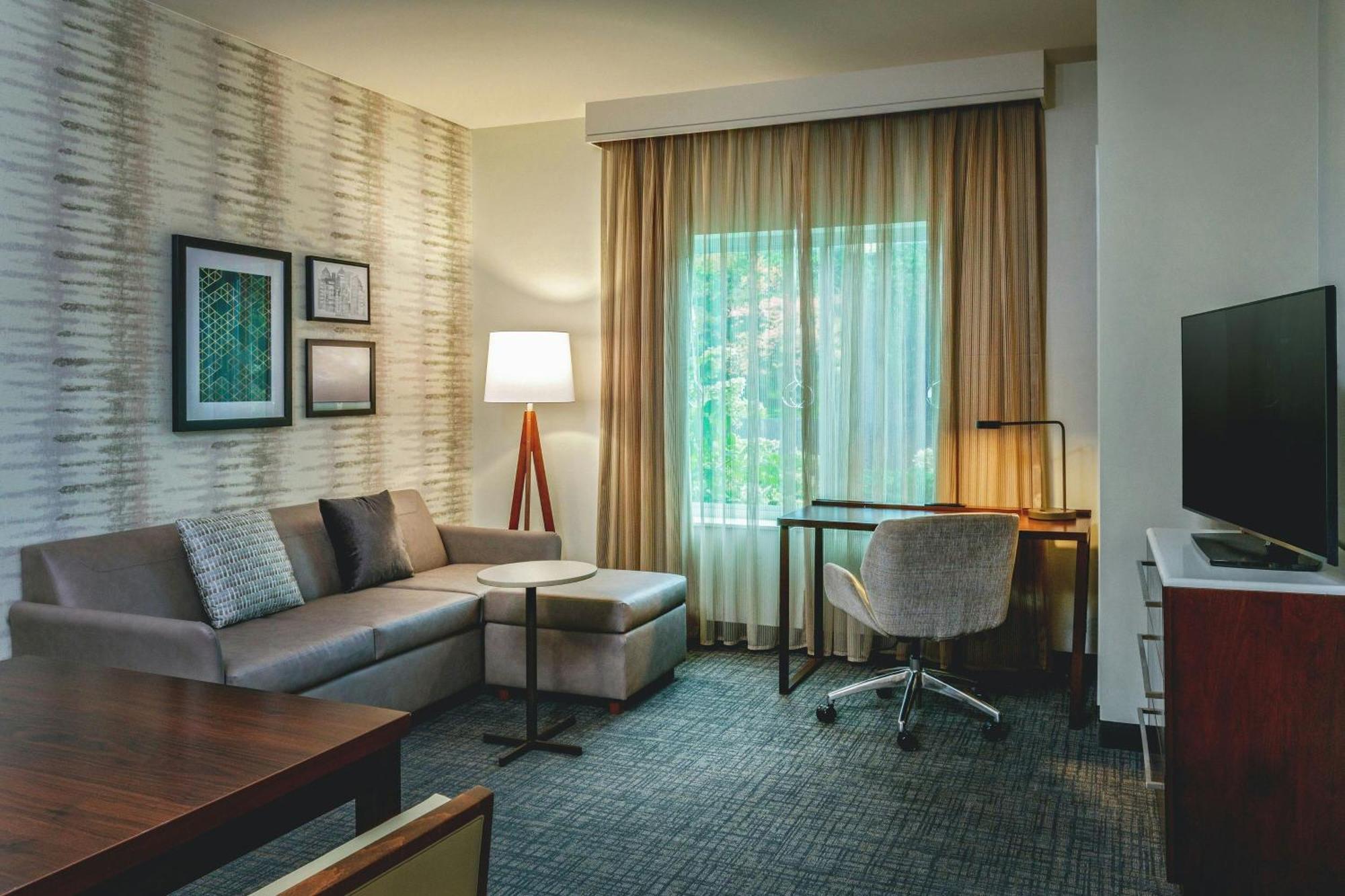 One-Bedroom King Suite