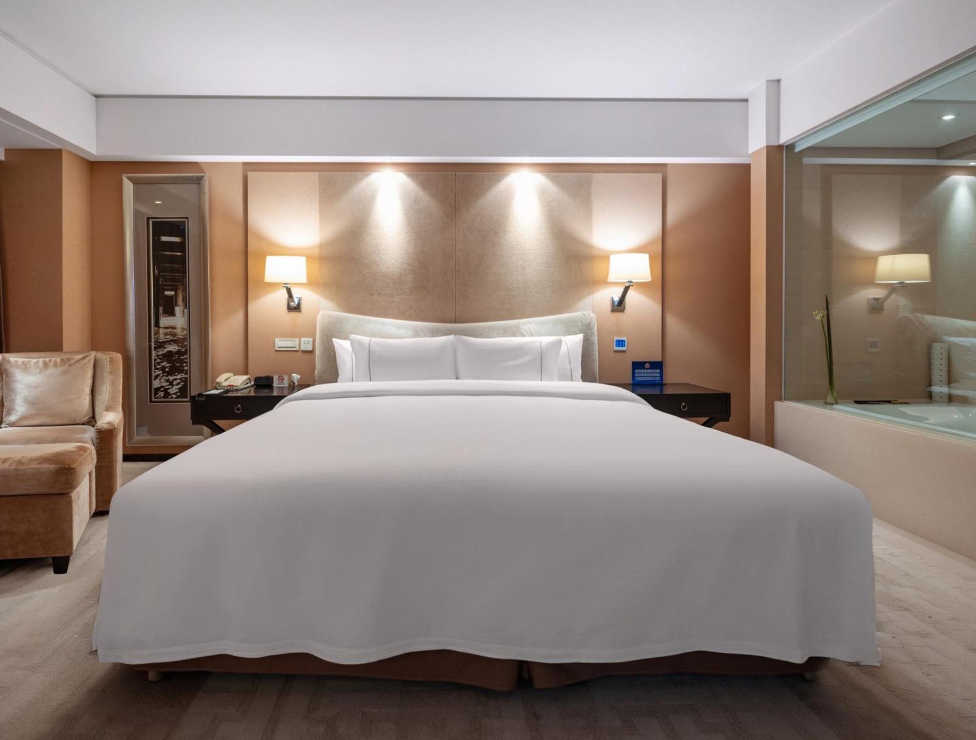 Deluxe King Room,1742722570:JPEG