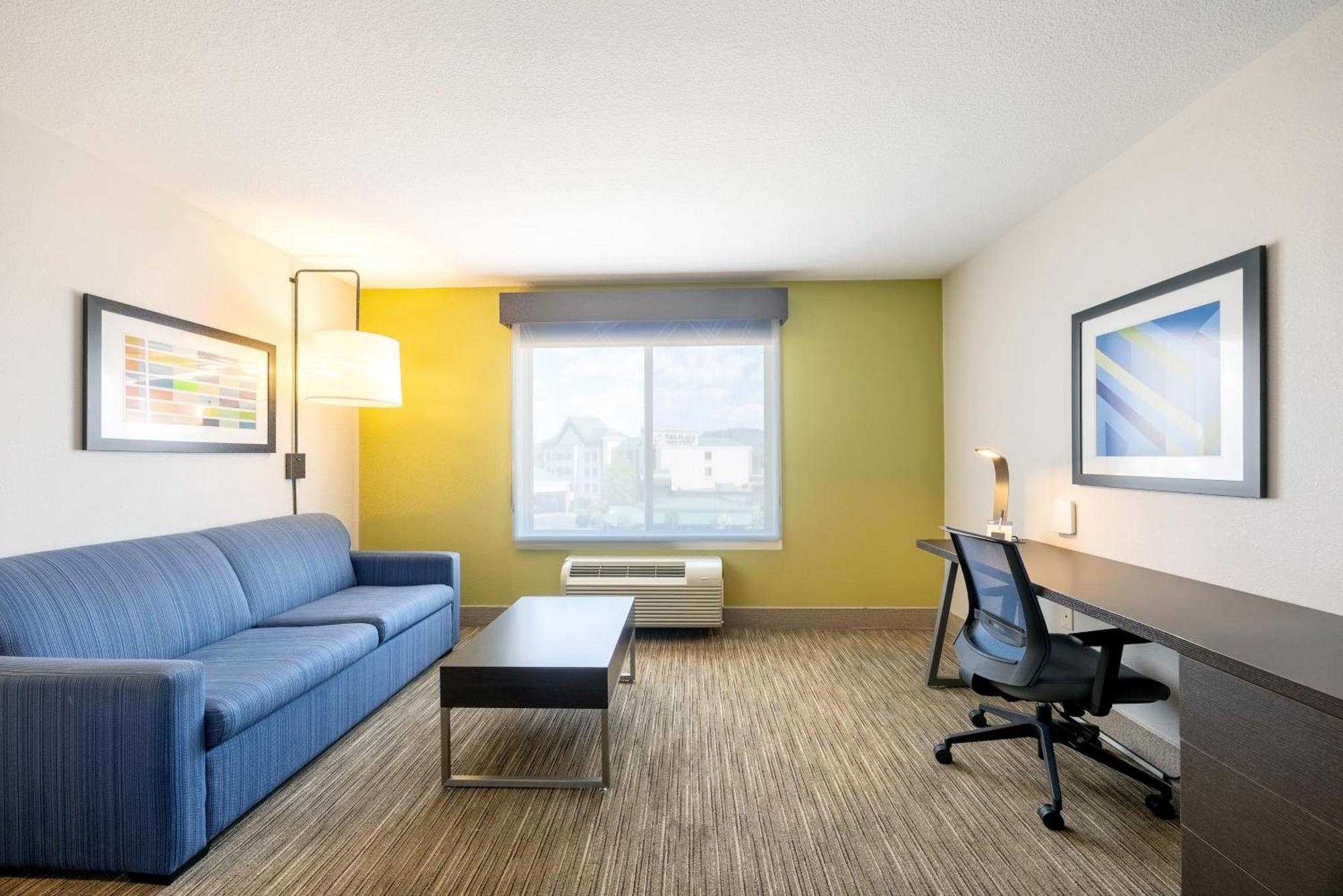 Standard King Room with Extra Space