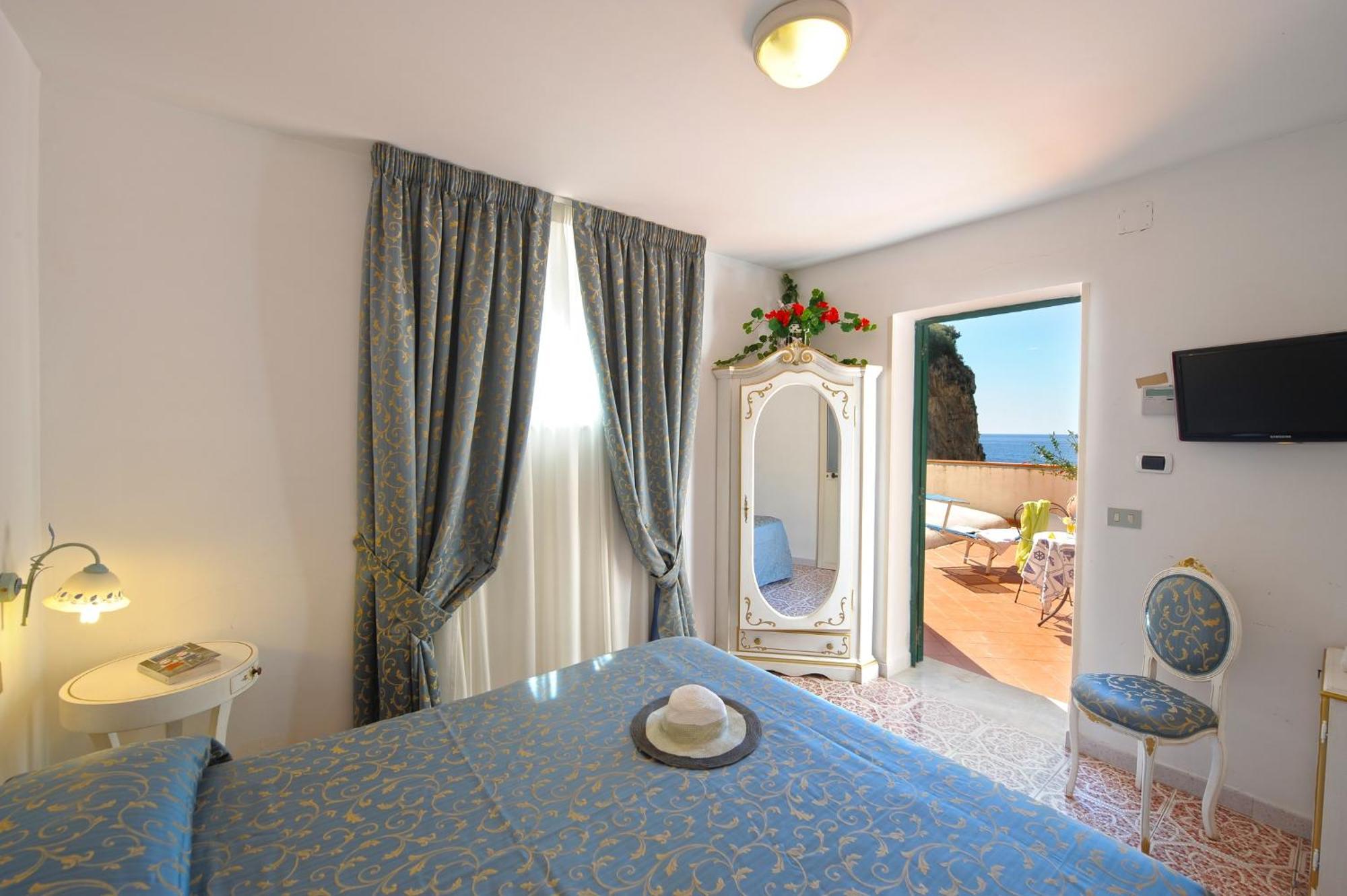 Double Room with Terrace