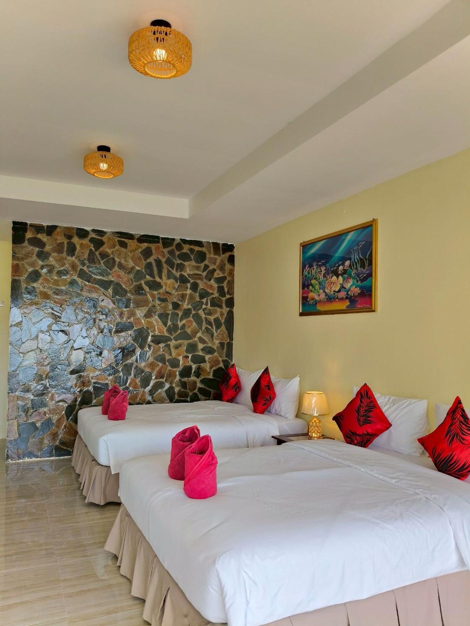 Deluxe Bungalow with Two Double Beds