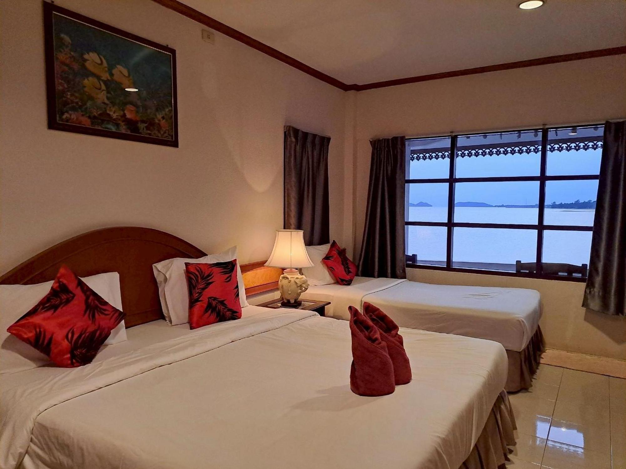 Deluxe Bungalow with Sea View