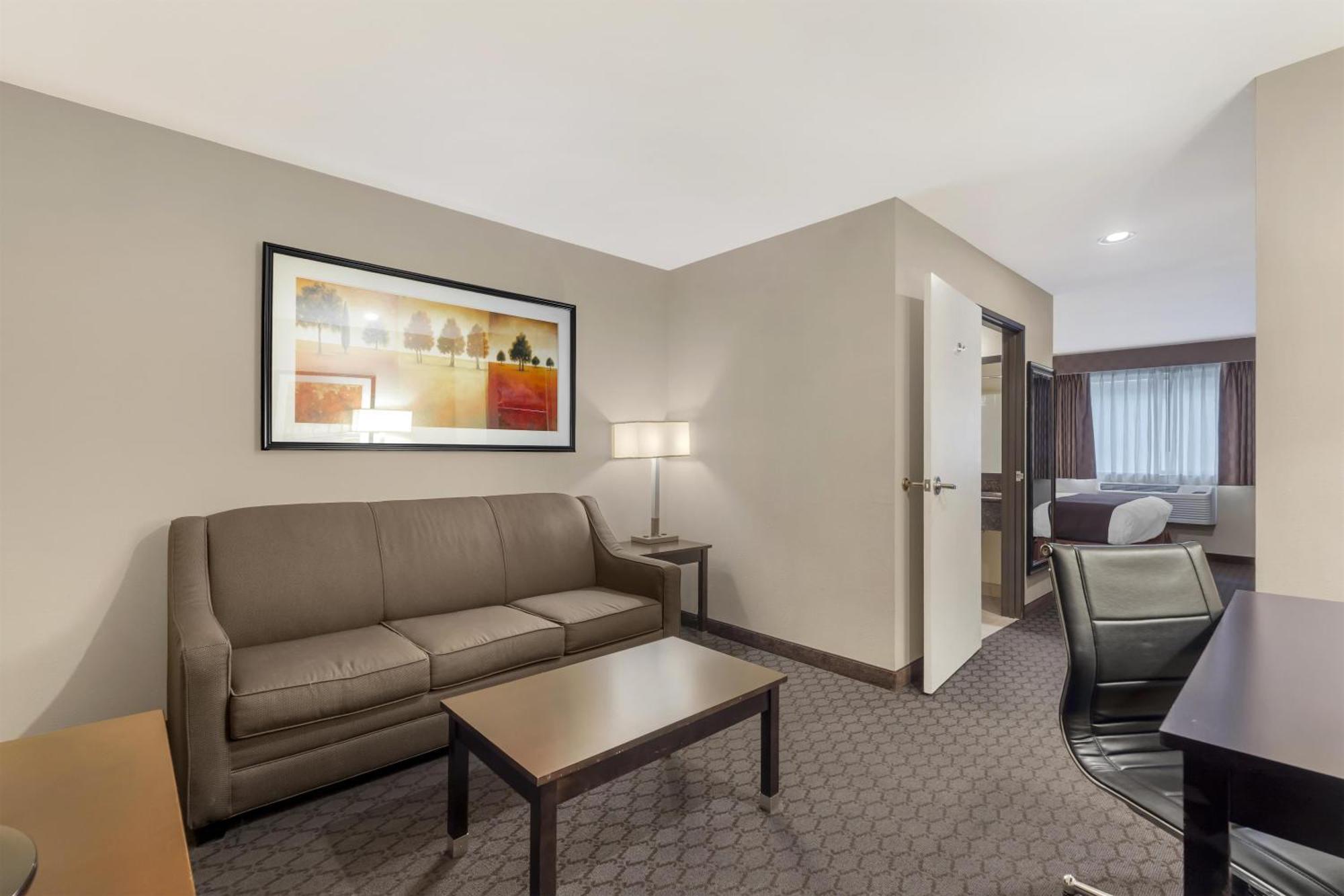 King Suite with Sofa Bed - Non-Smoking