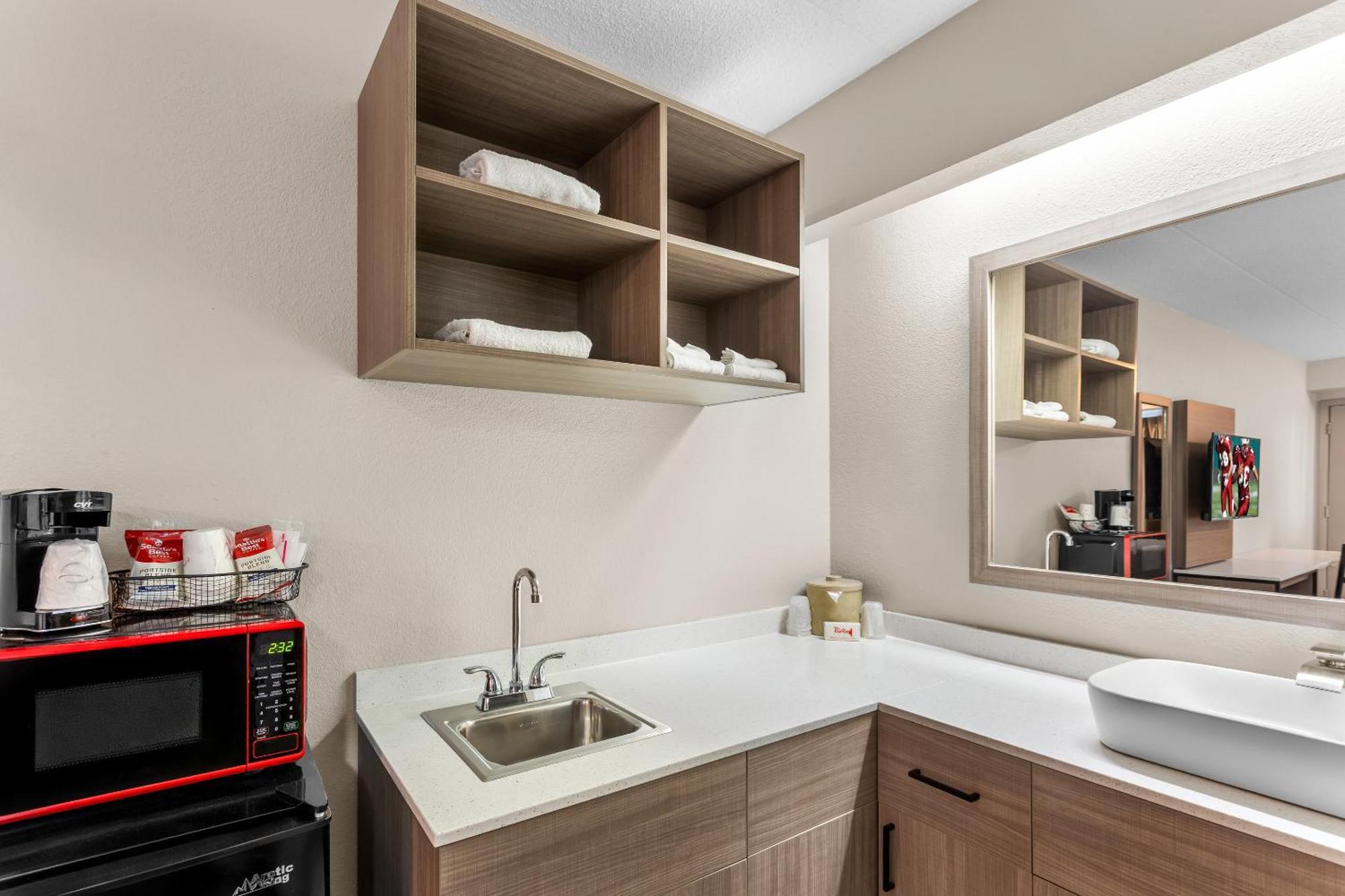 Standard Room with Two Double Beds Smoke Free