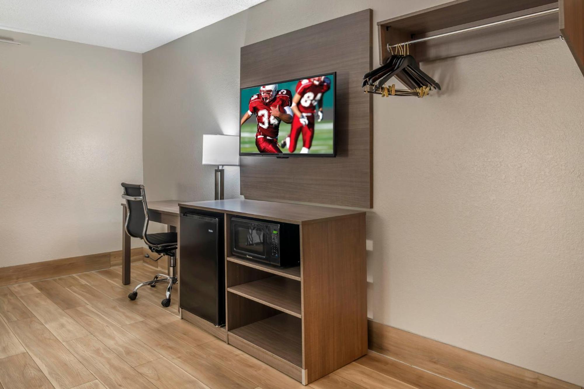 Deluxe Room with Two Double Beds Non-Smoking