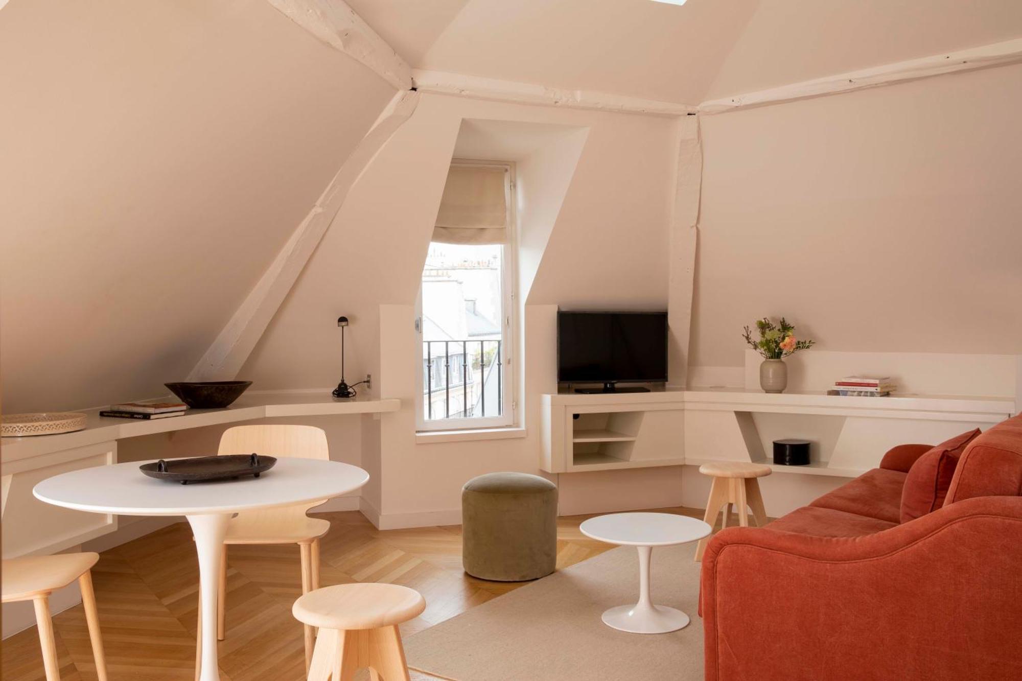 Suite Apartment,1742760333:JPEG