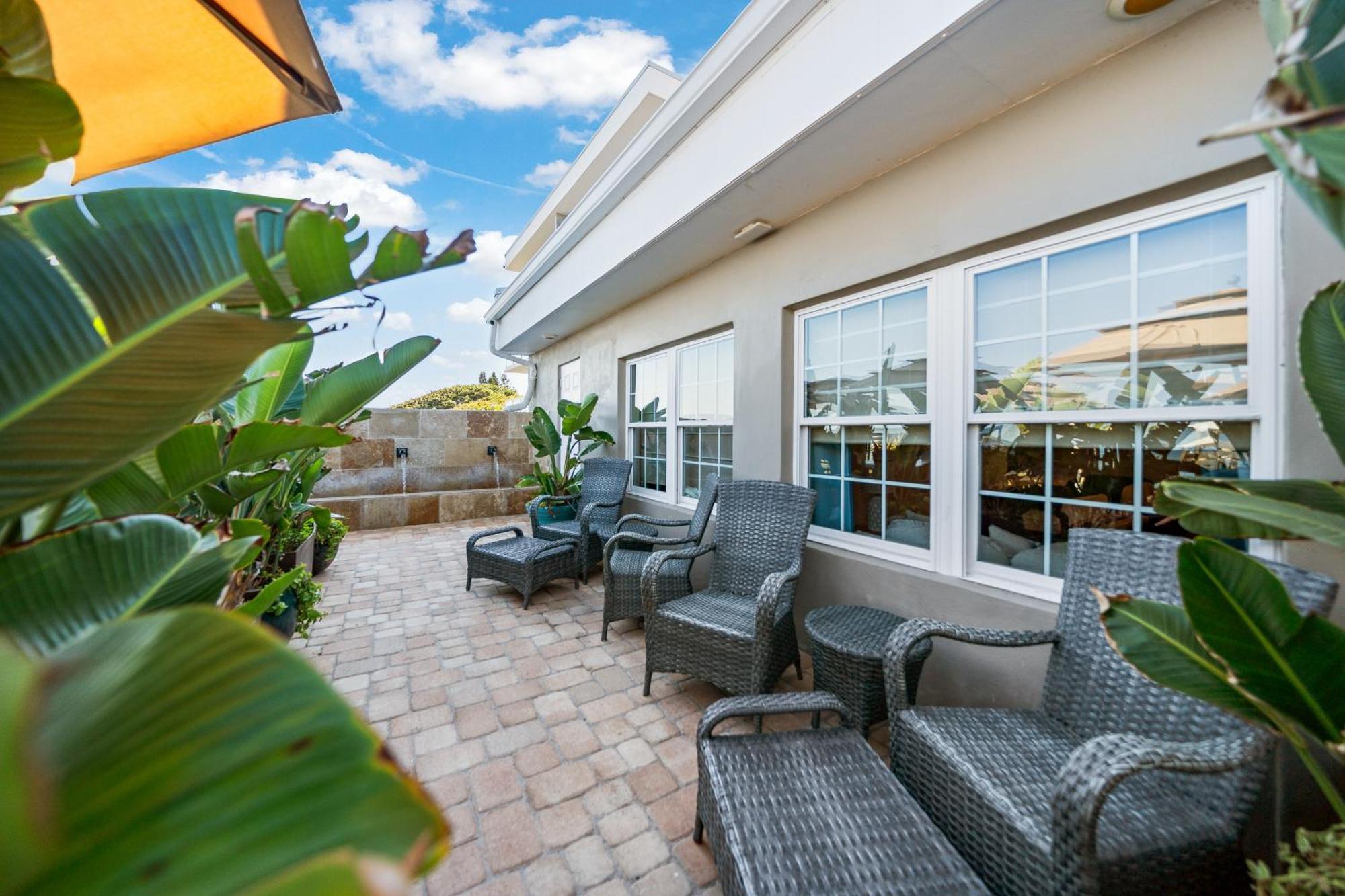 Cottage Ocean Front