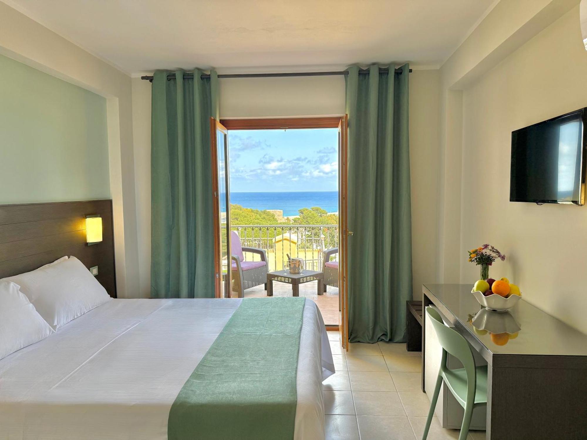 Comfort Double Room with Sea View