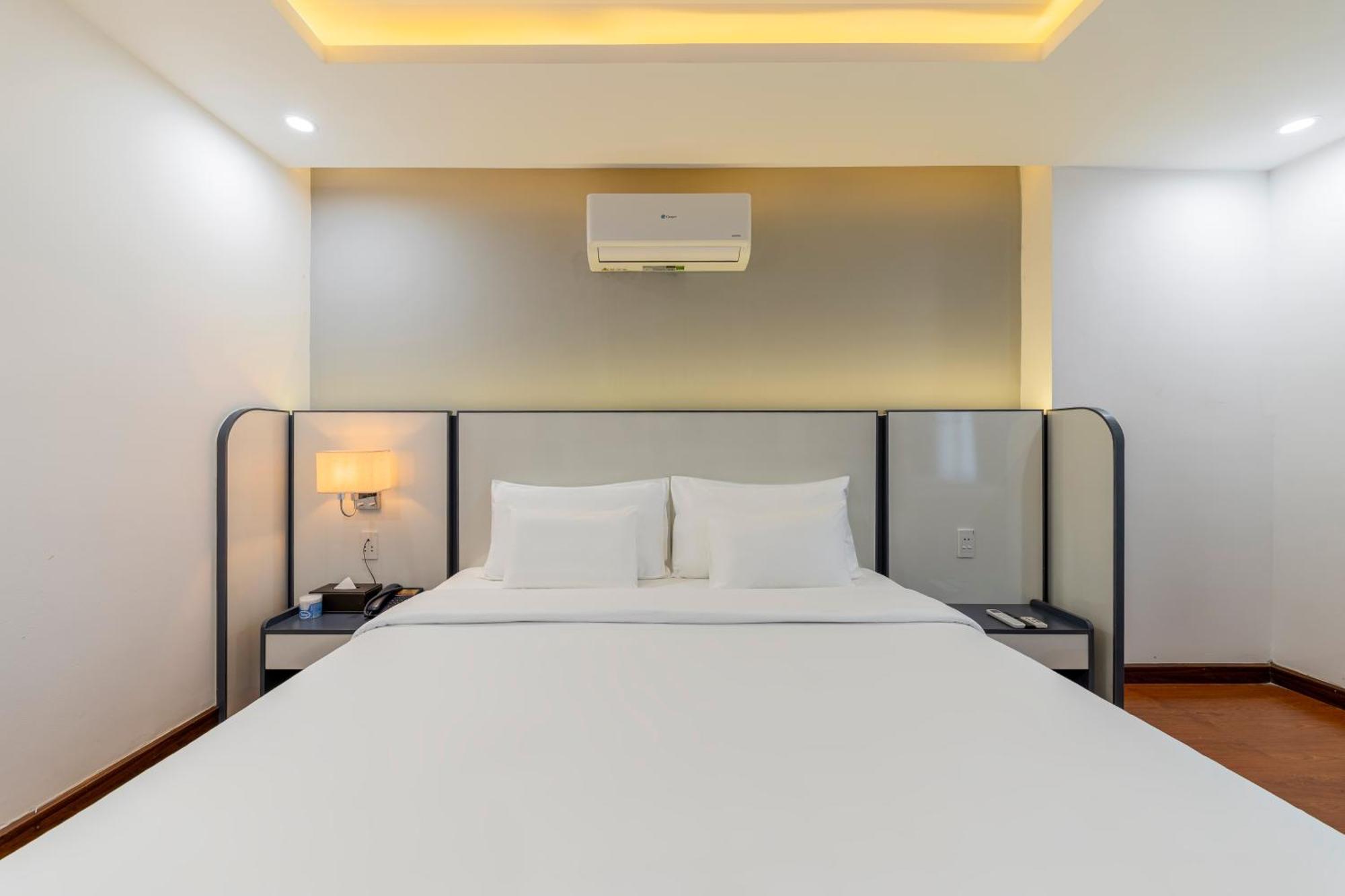 Phòng Deluxe Có Giường Cỡ King