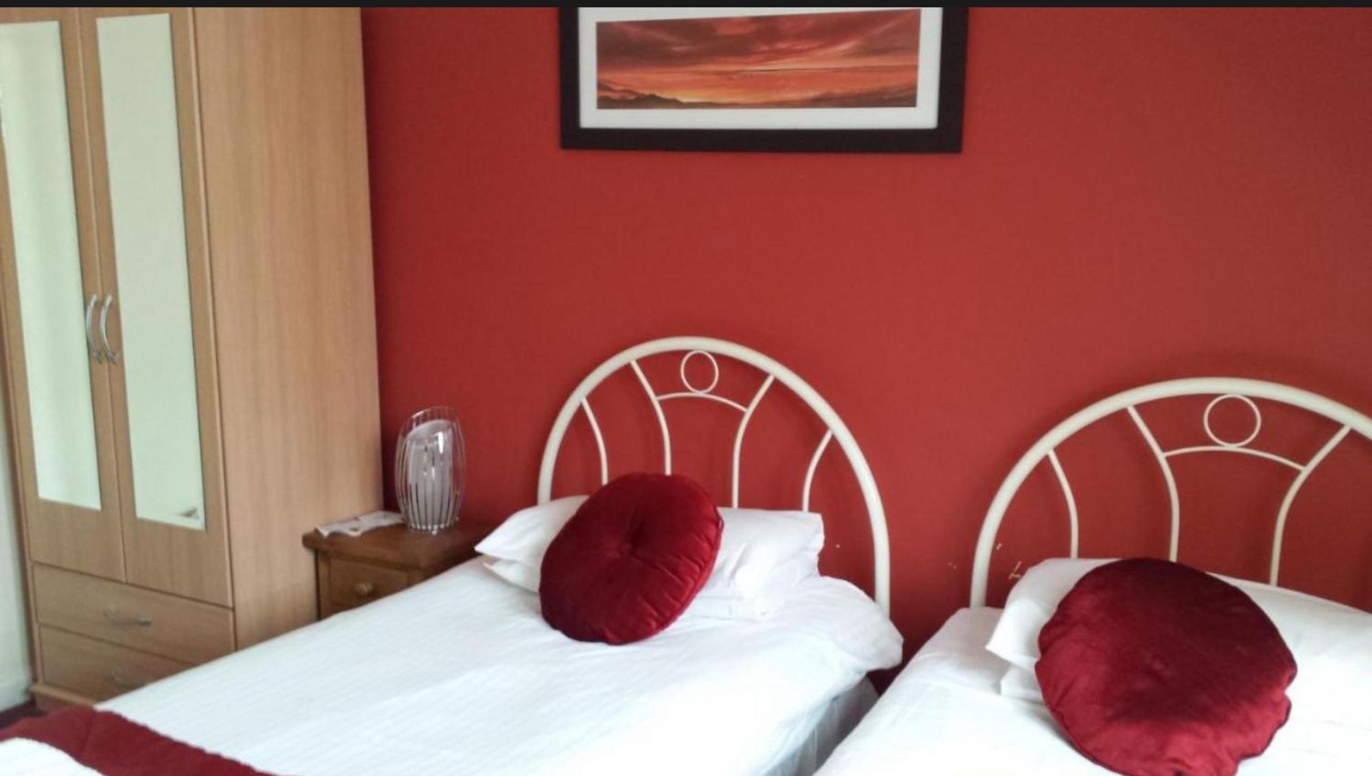 Standard Twin Room,1765872871:JPEG