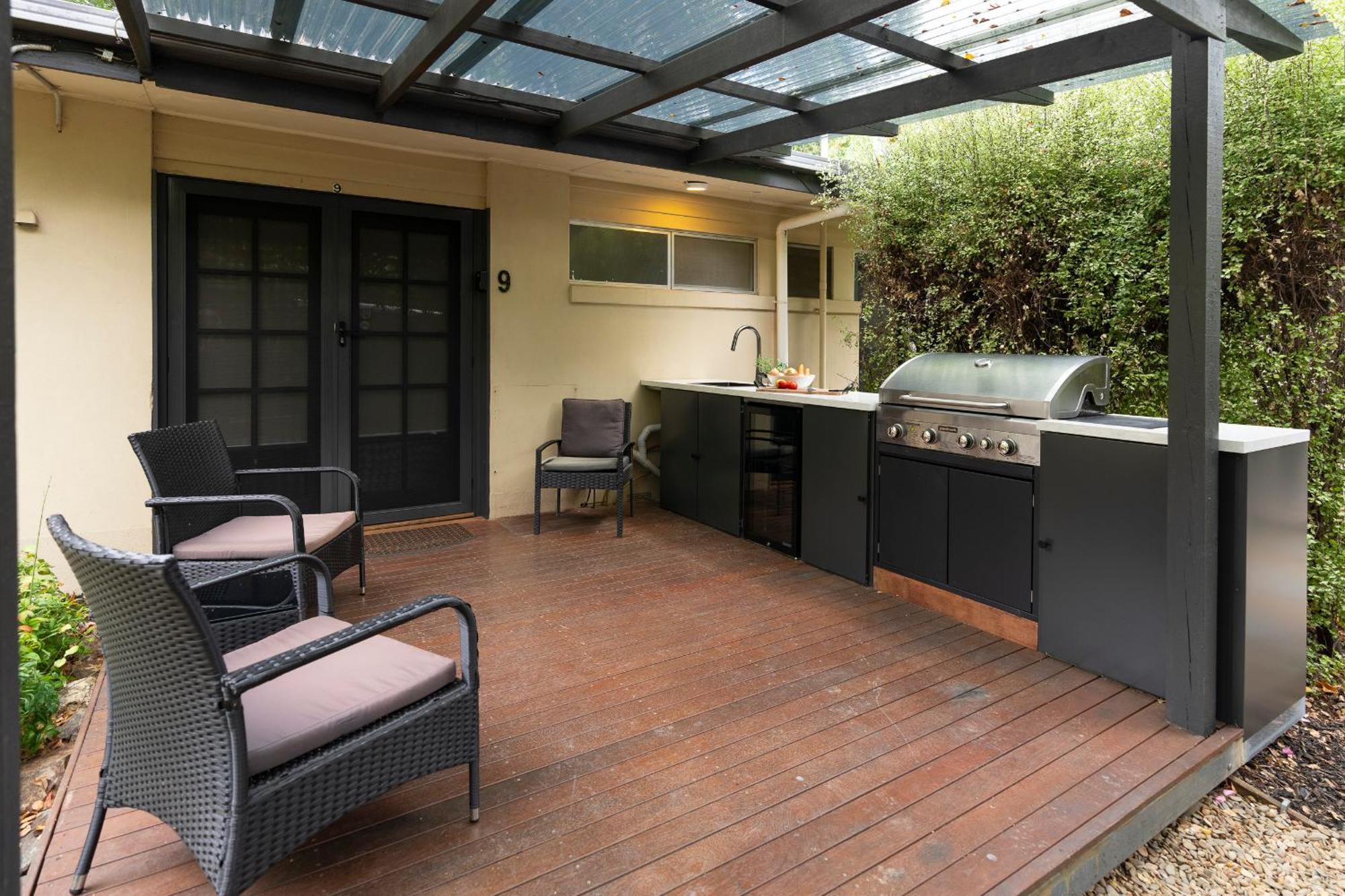 Deluxe Suite with Private Garden (room 9)