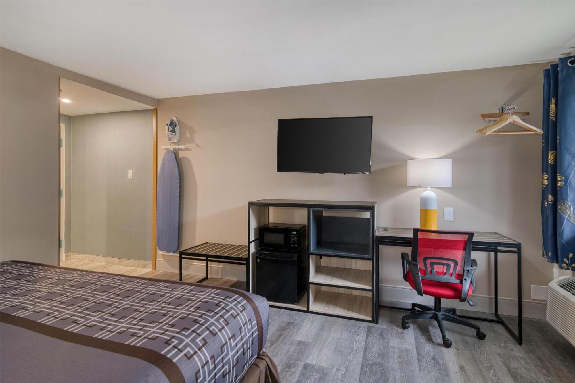 King Room - Non-Smoking