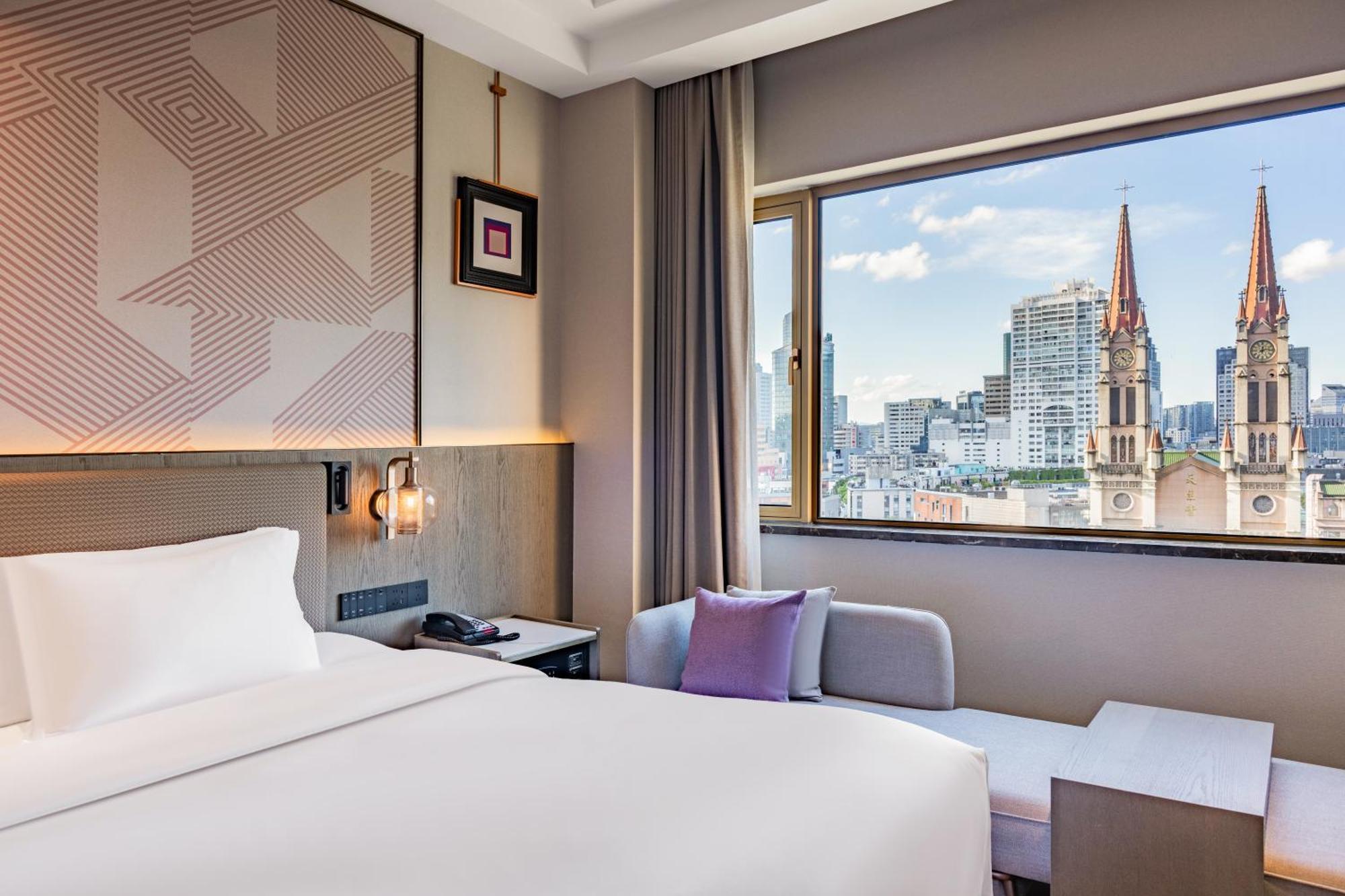 King Room with City View - Smoking