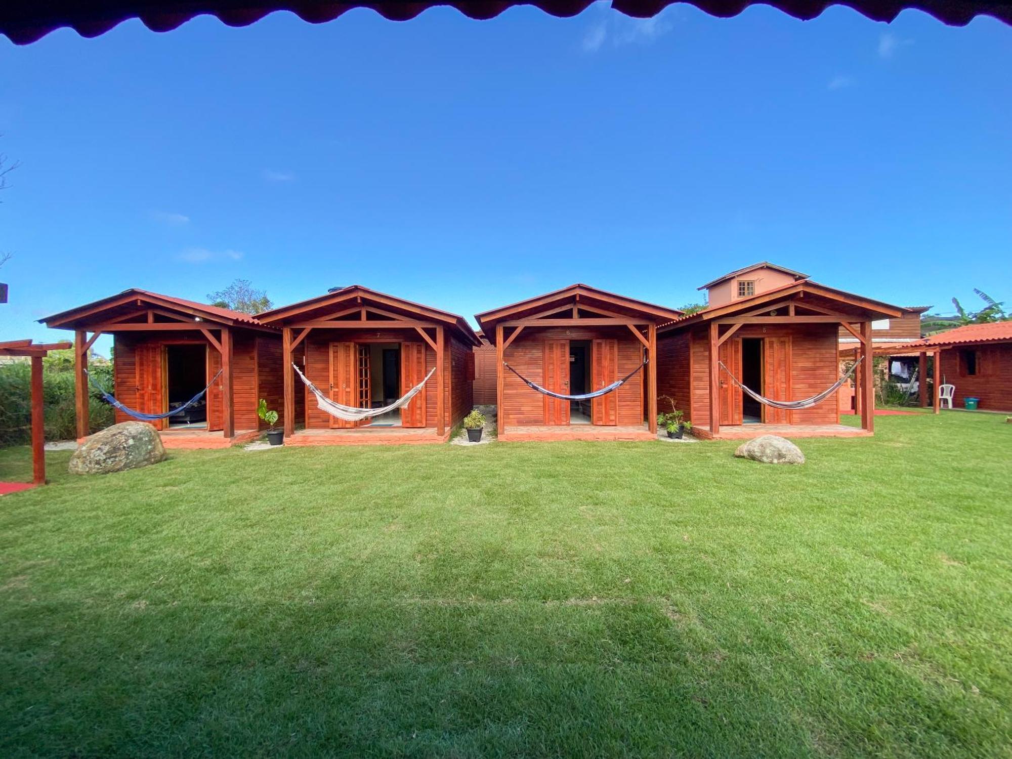 Habitación Triple con vistas al jardín