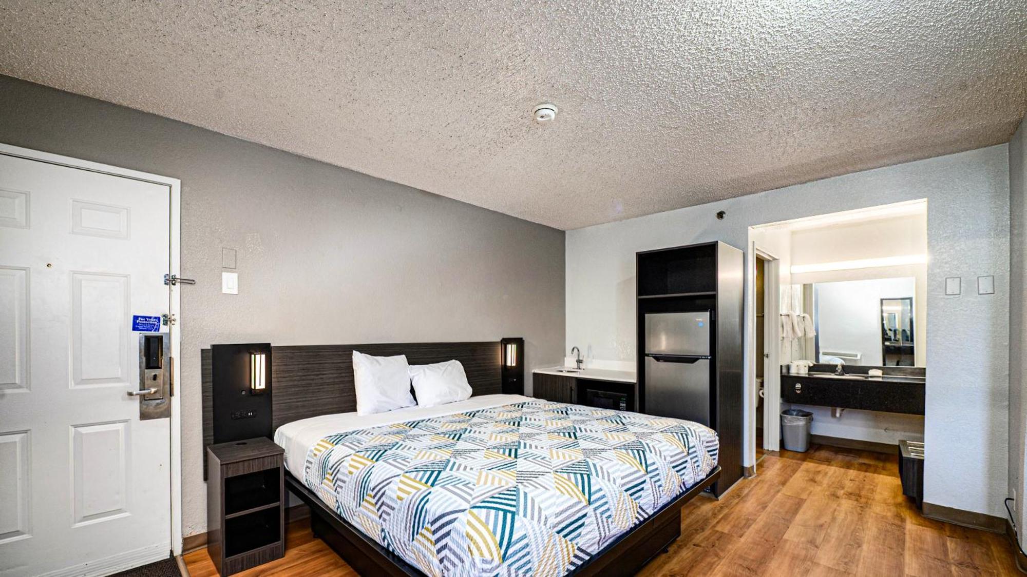 Deluxe Double Room - Smoking