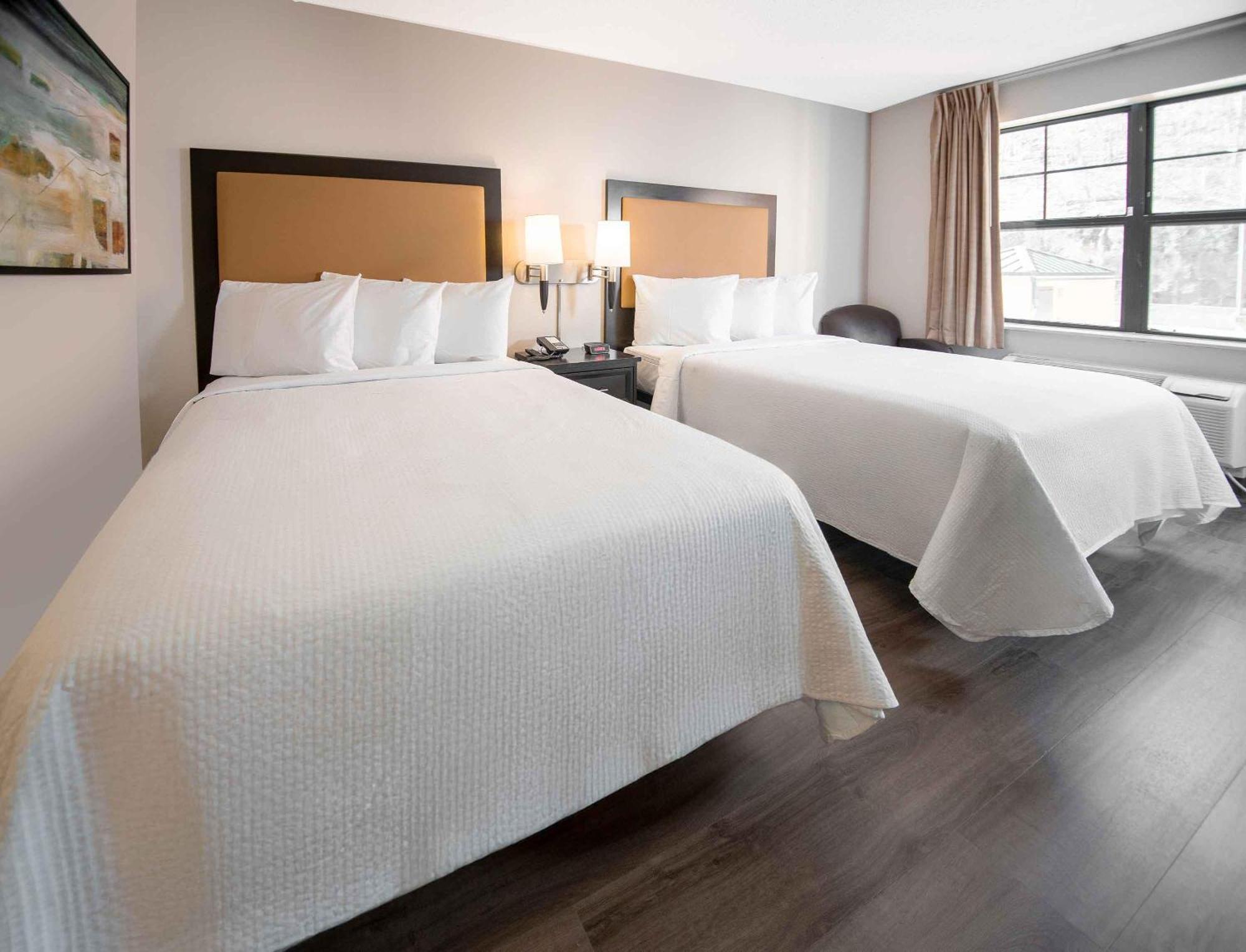 One Bedroom Suite 2 Double Beds Non-Smoking