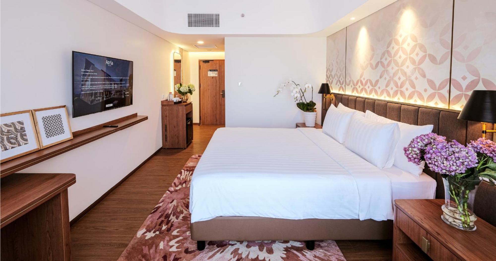 Premier King Room