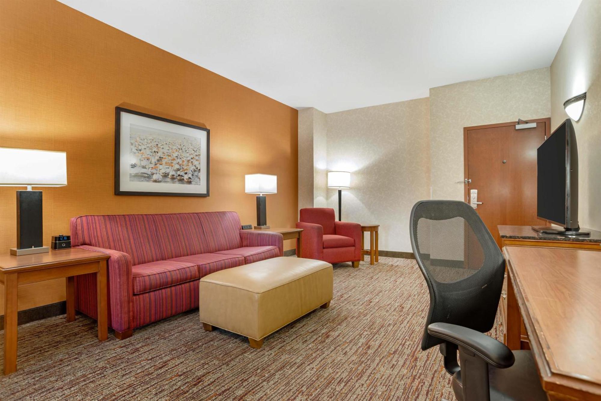 Queen Suite with Two Queen Beds with Sofa Bed