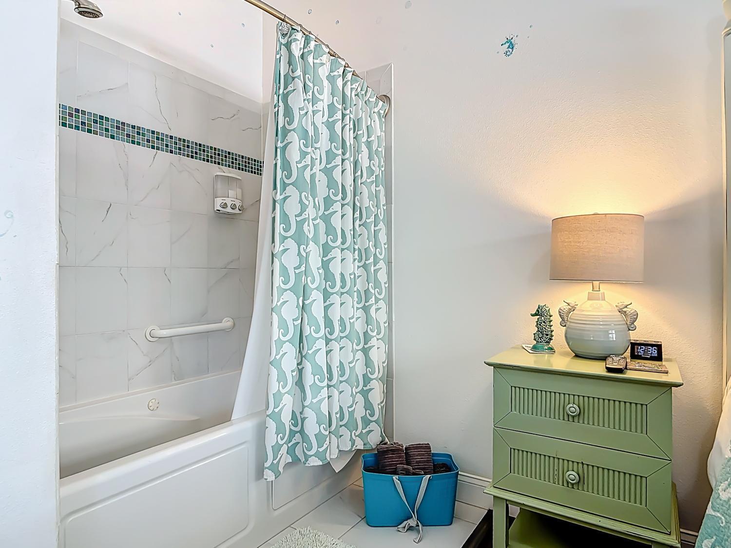 Sea Horse Queen Room