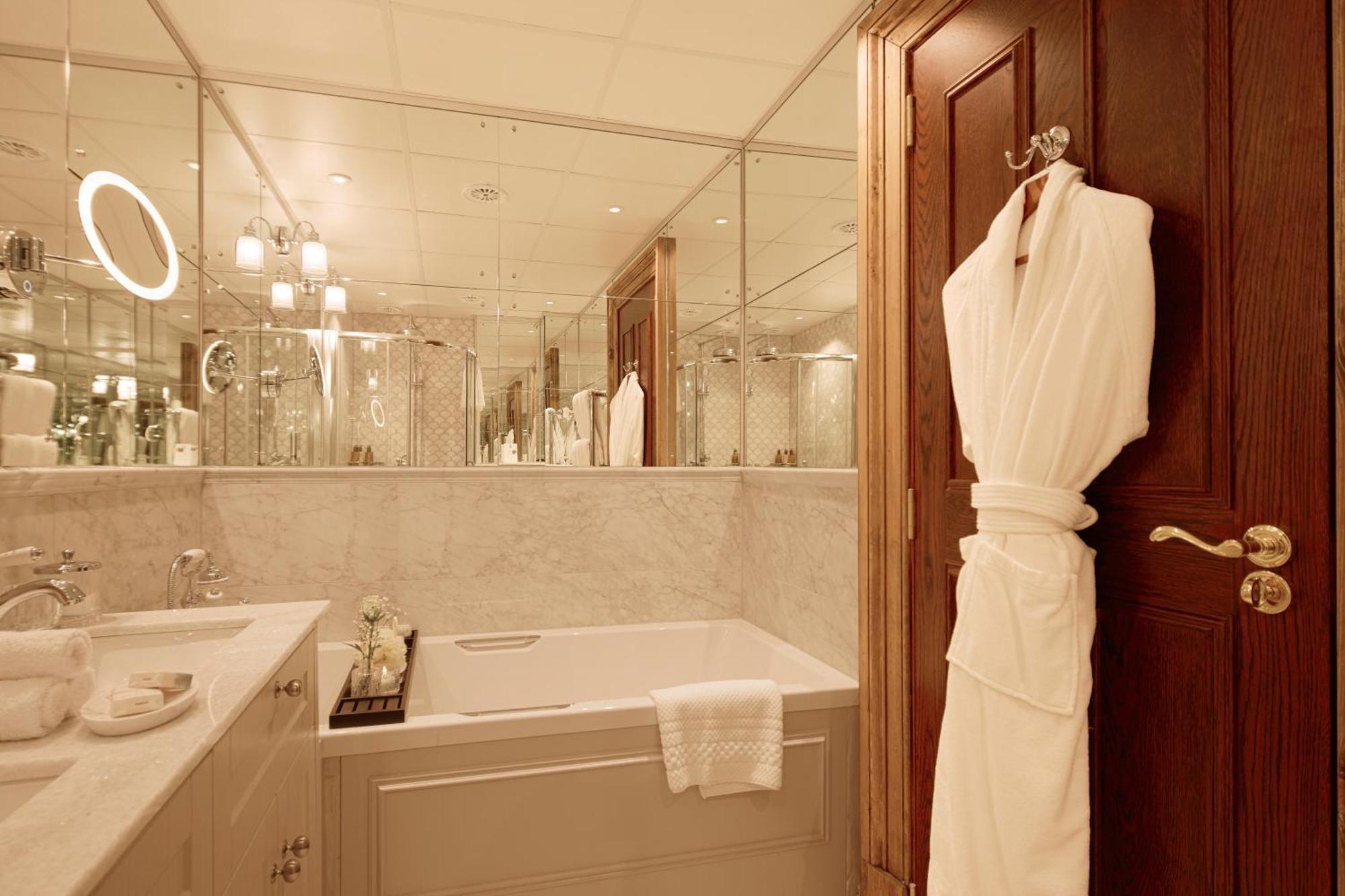 Empress Suite River View