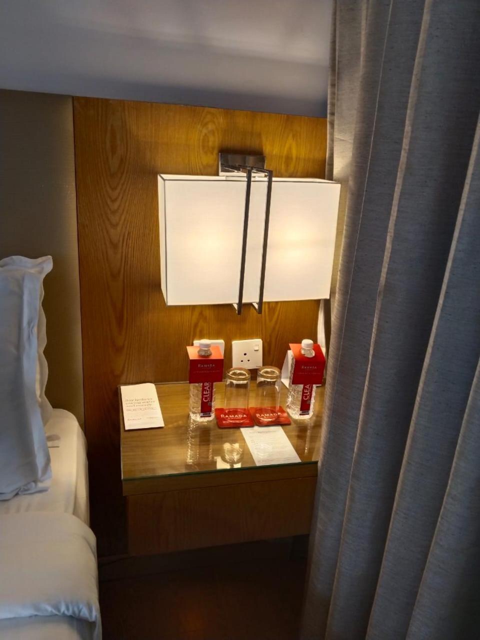 King Room with Roll-In Shower - Mobility Accessible/Non-Smoking
